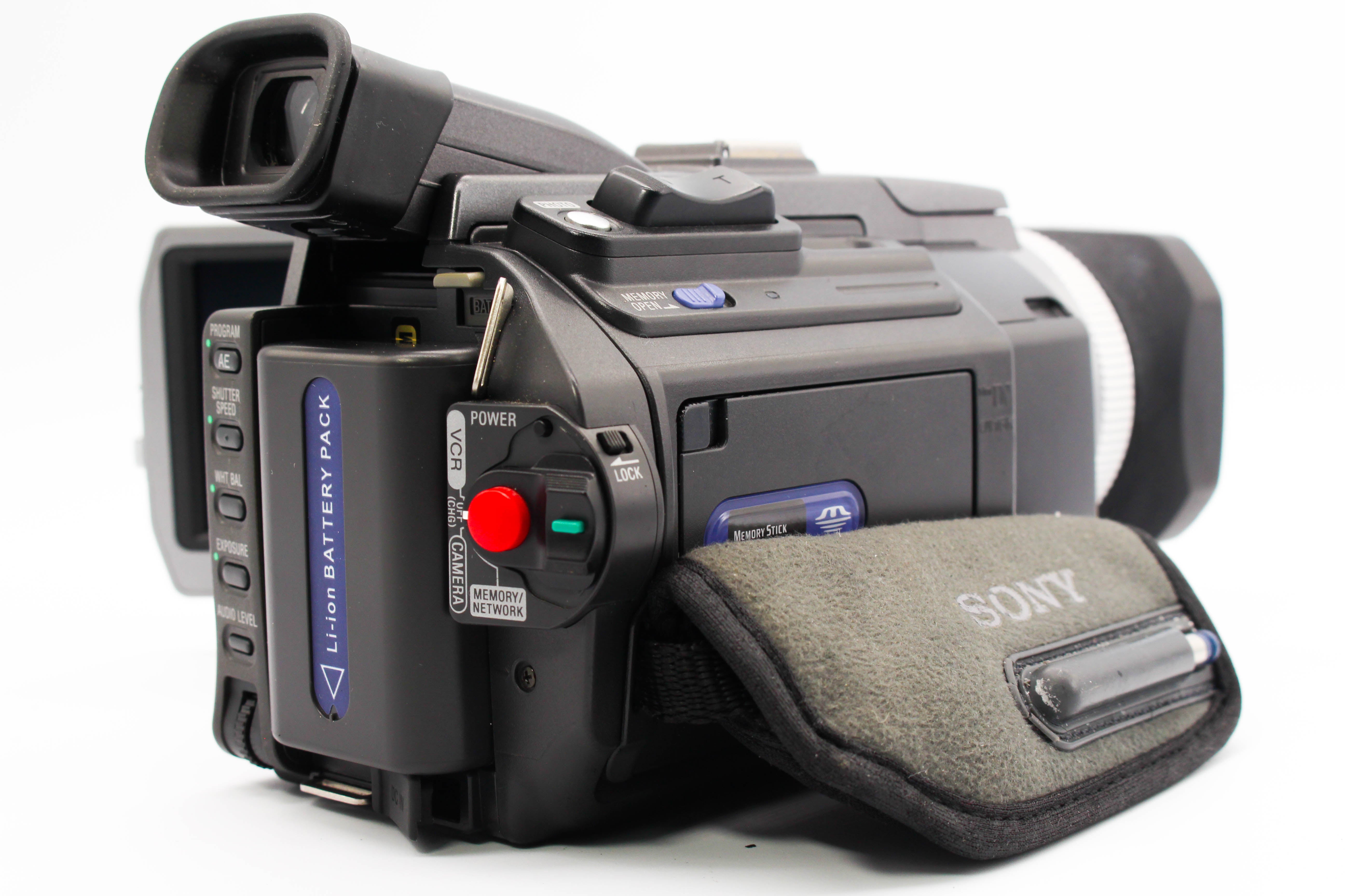 Sony DCR-TRV950E MiniDV Video Handycam Camcorder Camera - Tested Bundle Excellent