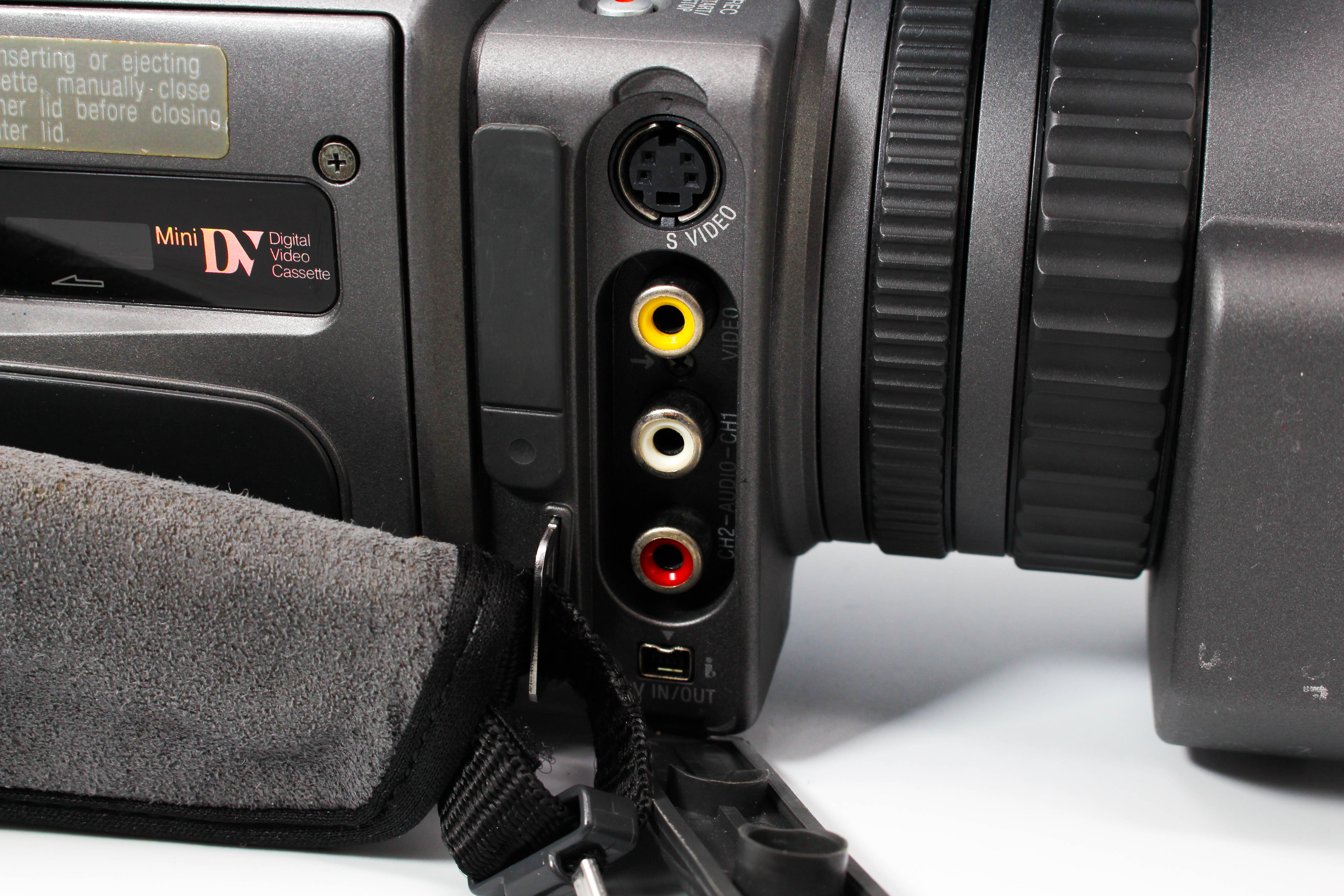 Sony DSR-PD150P MiniDV Video Handycam Camcorder Camera - Tested Bundle Excellent