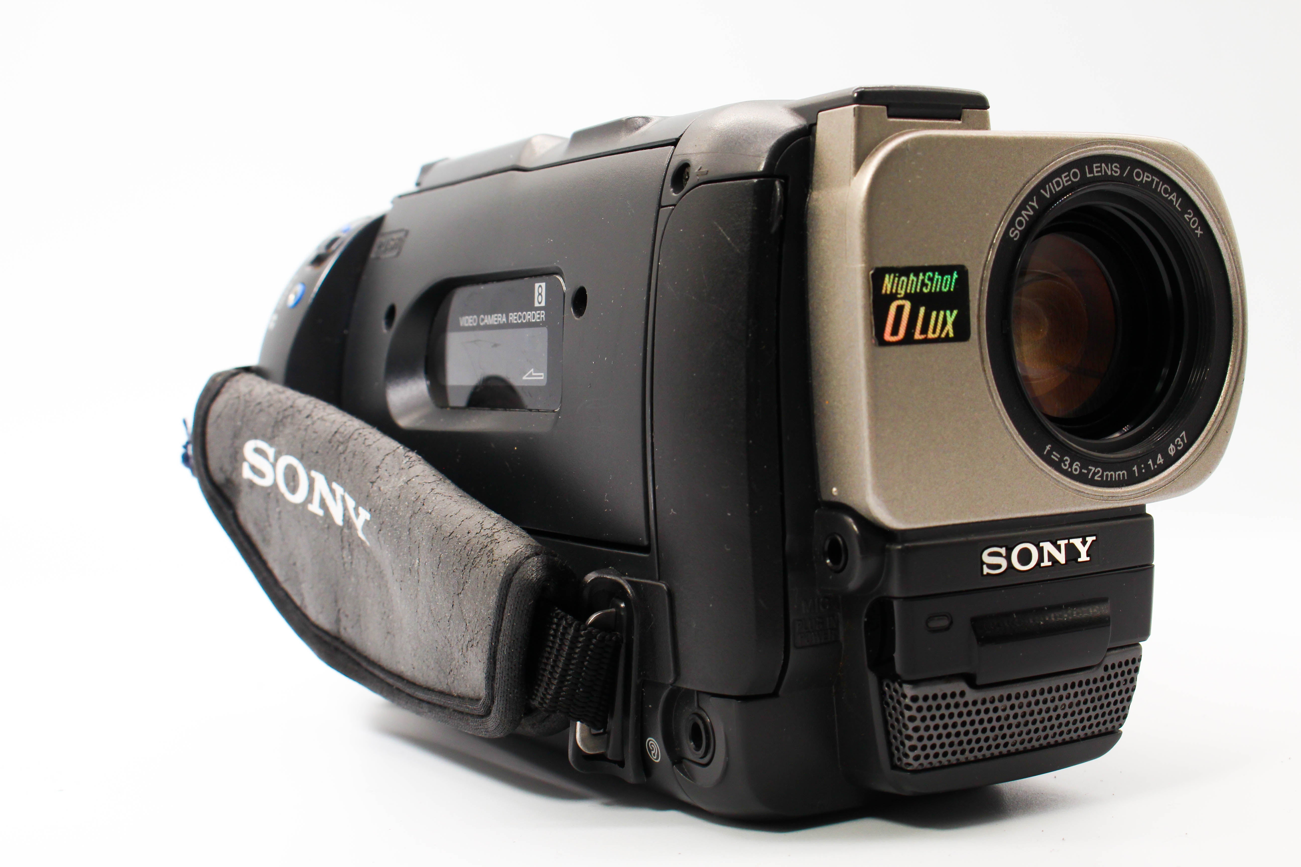 Sony CCD-TRV37E Video8 Handycam Tape Digital Video Camcorder - Tested Bundle Good