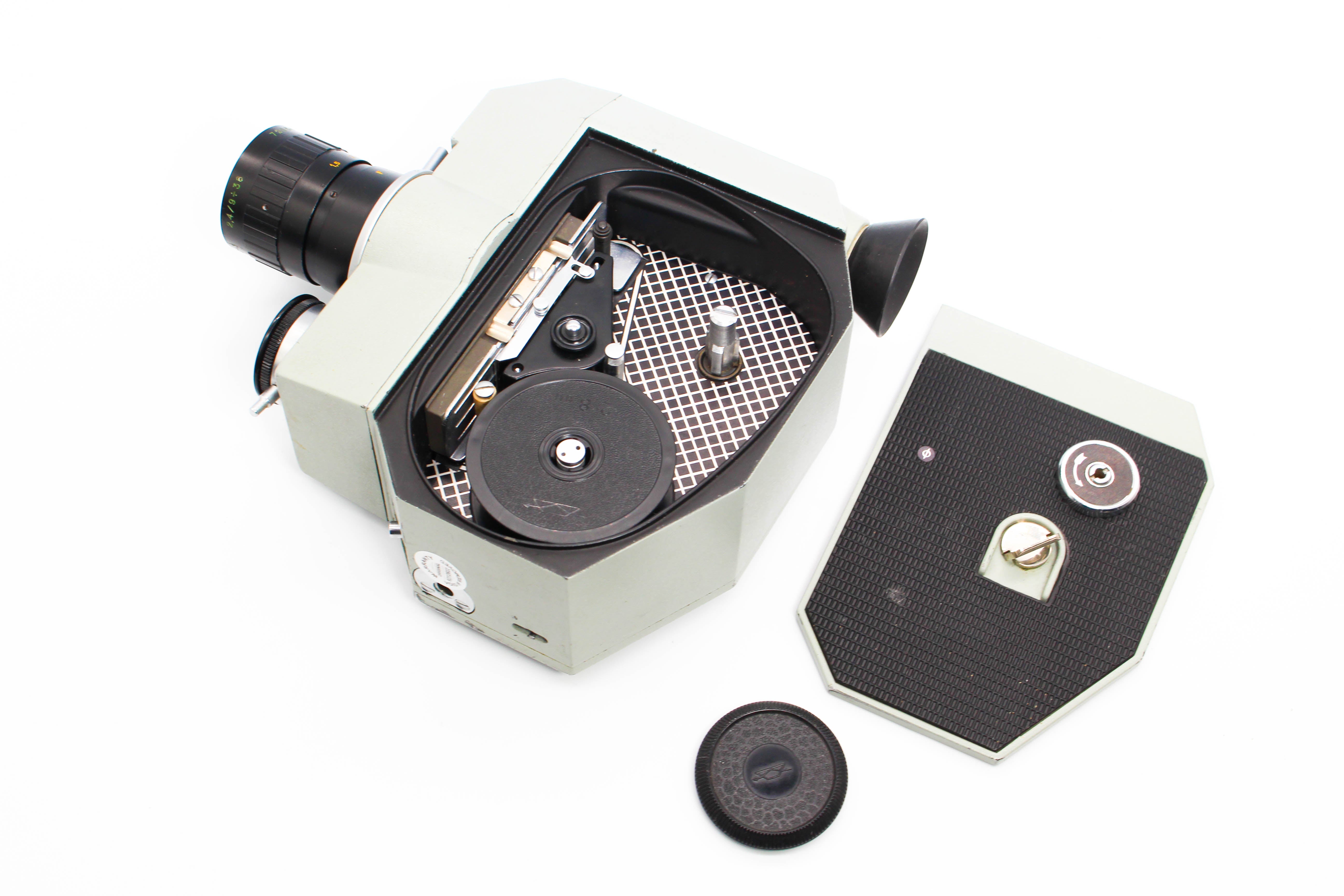 Quarz 5 8mm Spring Motor USSR Movie Cine Film Camera - Untested Good