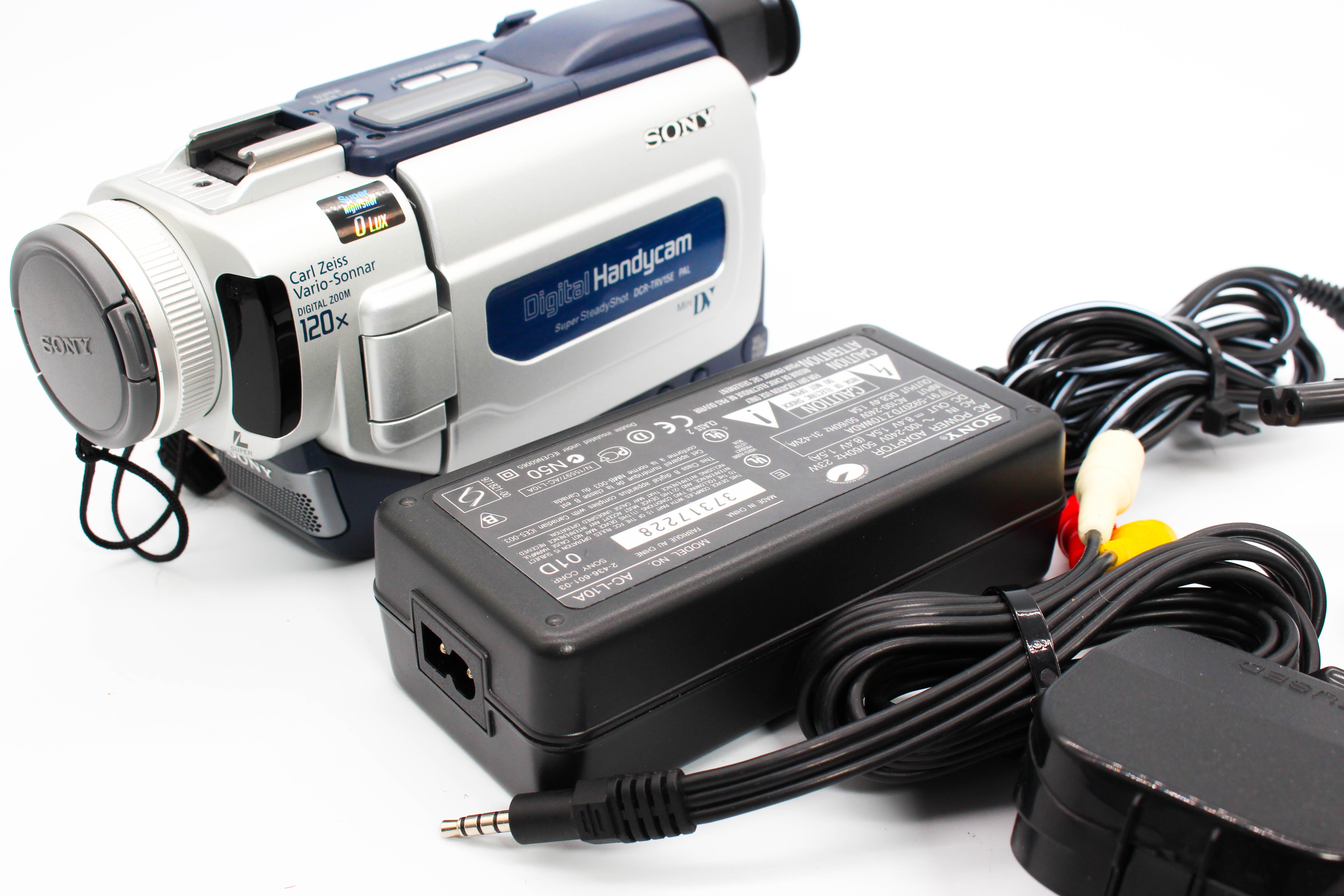 Sony DCR-TRV15E MiniDV Digital Video Handycam Camcorder Camera - Tested Bundle Excellent
