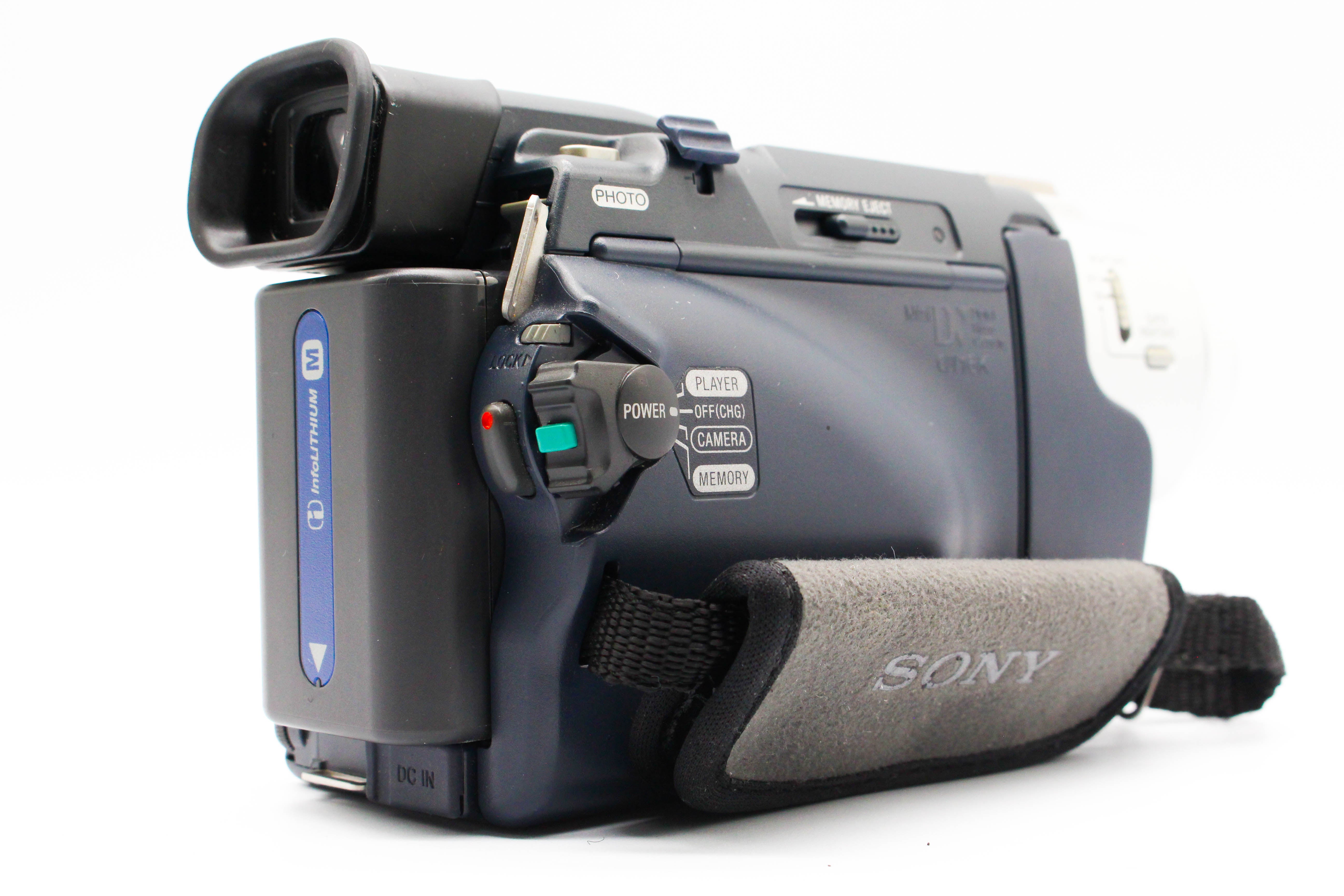 Sony DCR-TRV17E MiniDV Handycam Digital Video Camera Camcorder - Tested Bundle Good