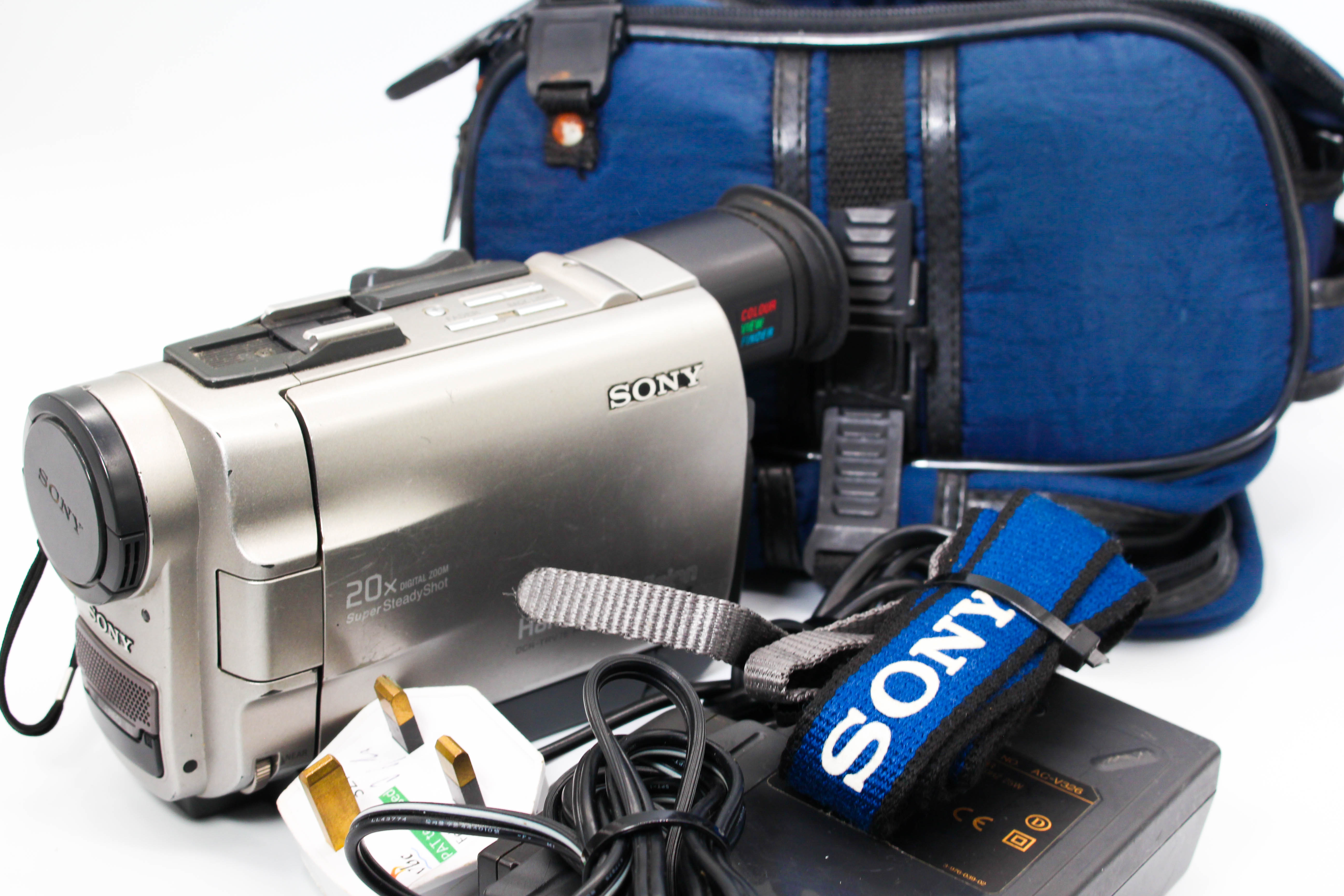 Sony DCR-TRV7E MiniDV Video Handycam Camcorder Camera - Tested Bundle Good Rare