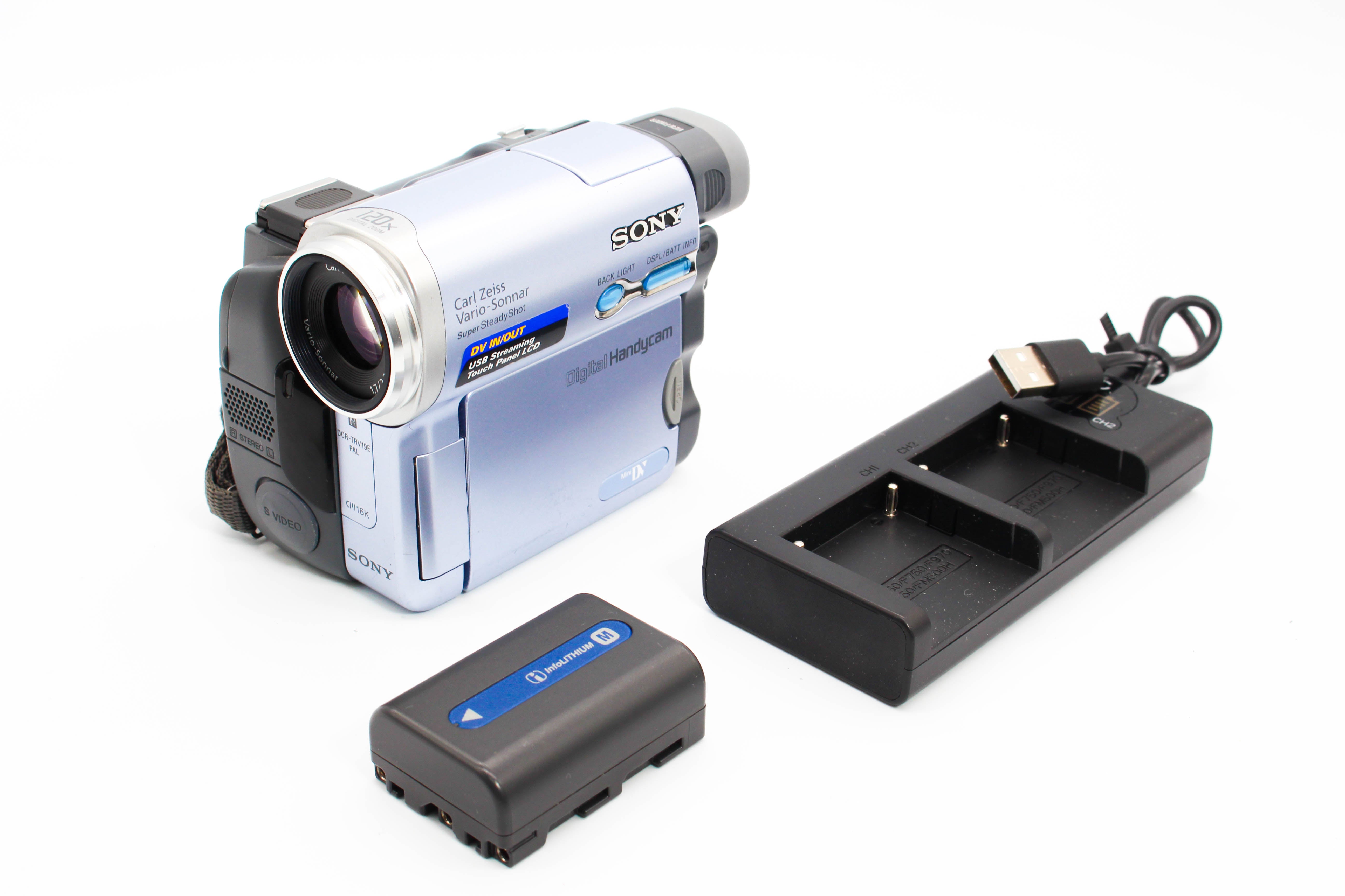 Sony DCR-TRV19E MiniDV Video Handycam Camcorder Camera (Read) - Tested Bundle Excellent