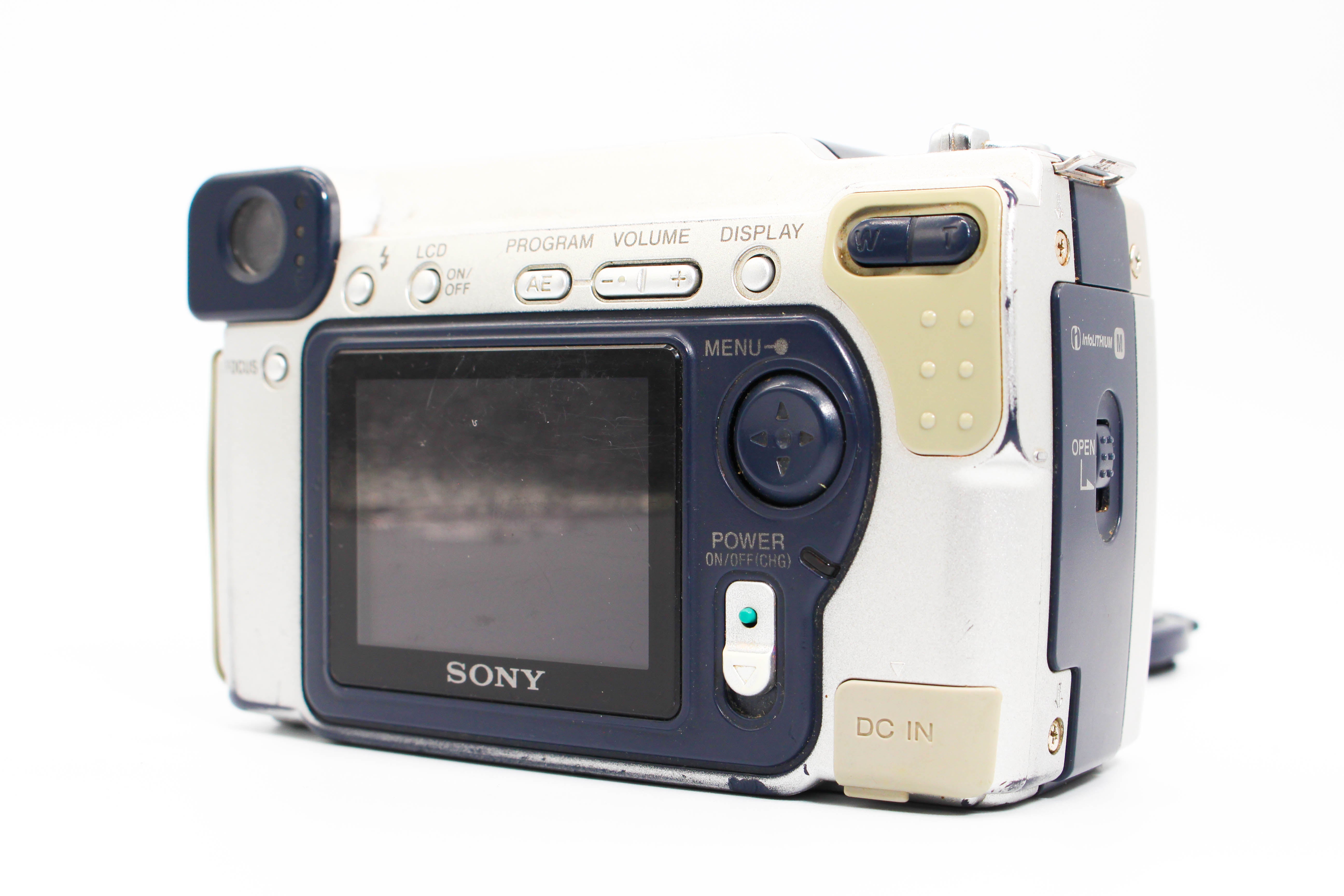 Sony Cybershot DSC-S70 Retro Digital Camera Digicam - Tested Bundle Good