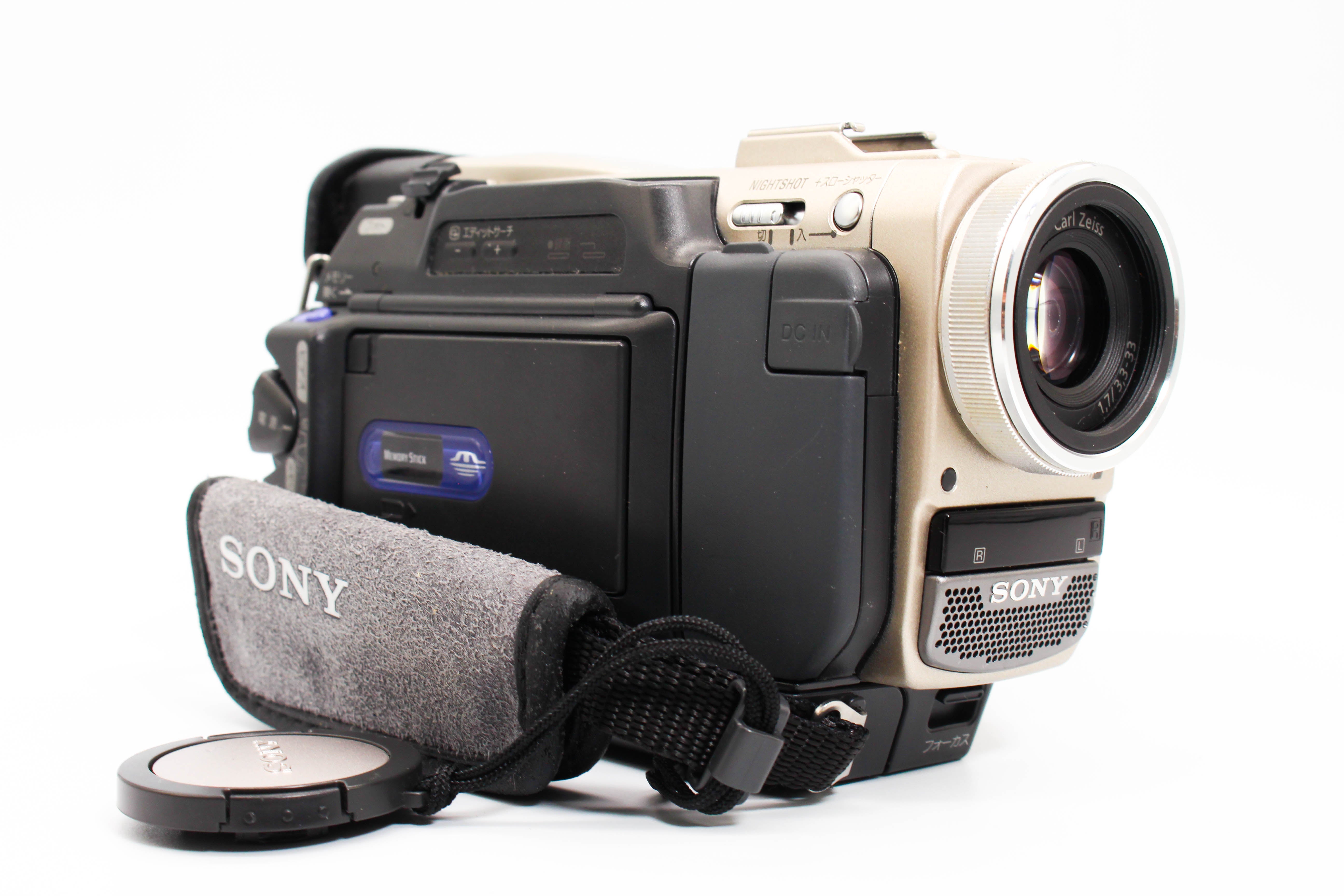 Sony DCR-TRV10 NTSC Japanese MiniDV Video Handycam Camcorder Camera - Tested Bundle Excellent
