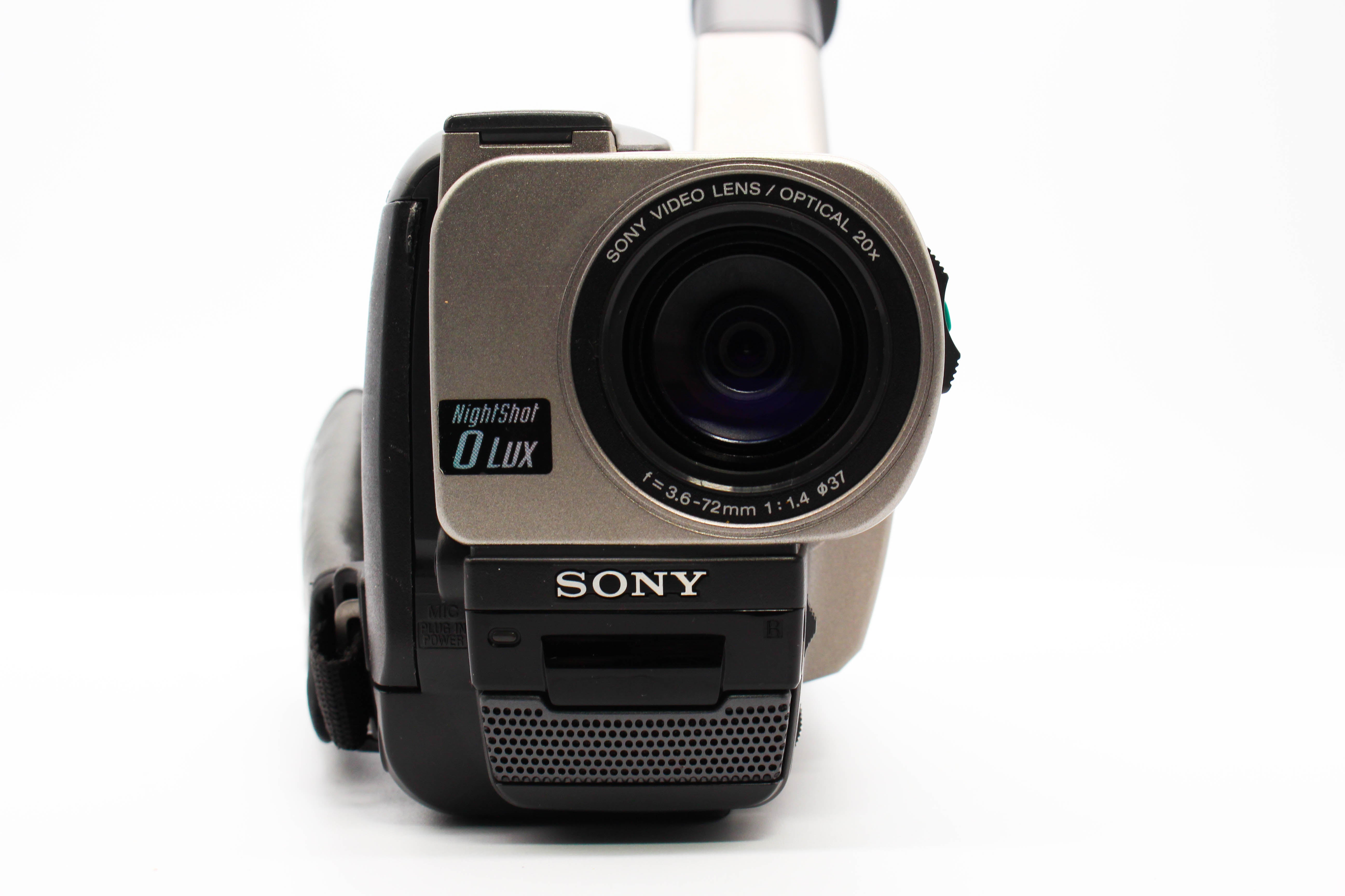 Sony DCR-TR427E Video8 8mm Handycam Camcorder Camera - Tested Bundle Excellent