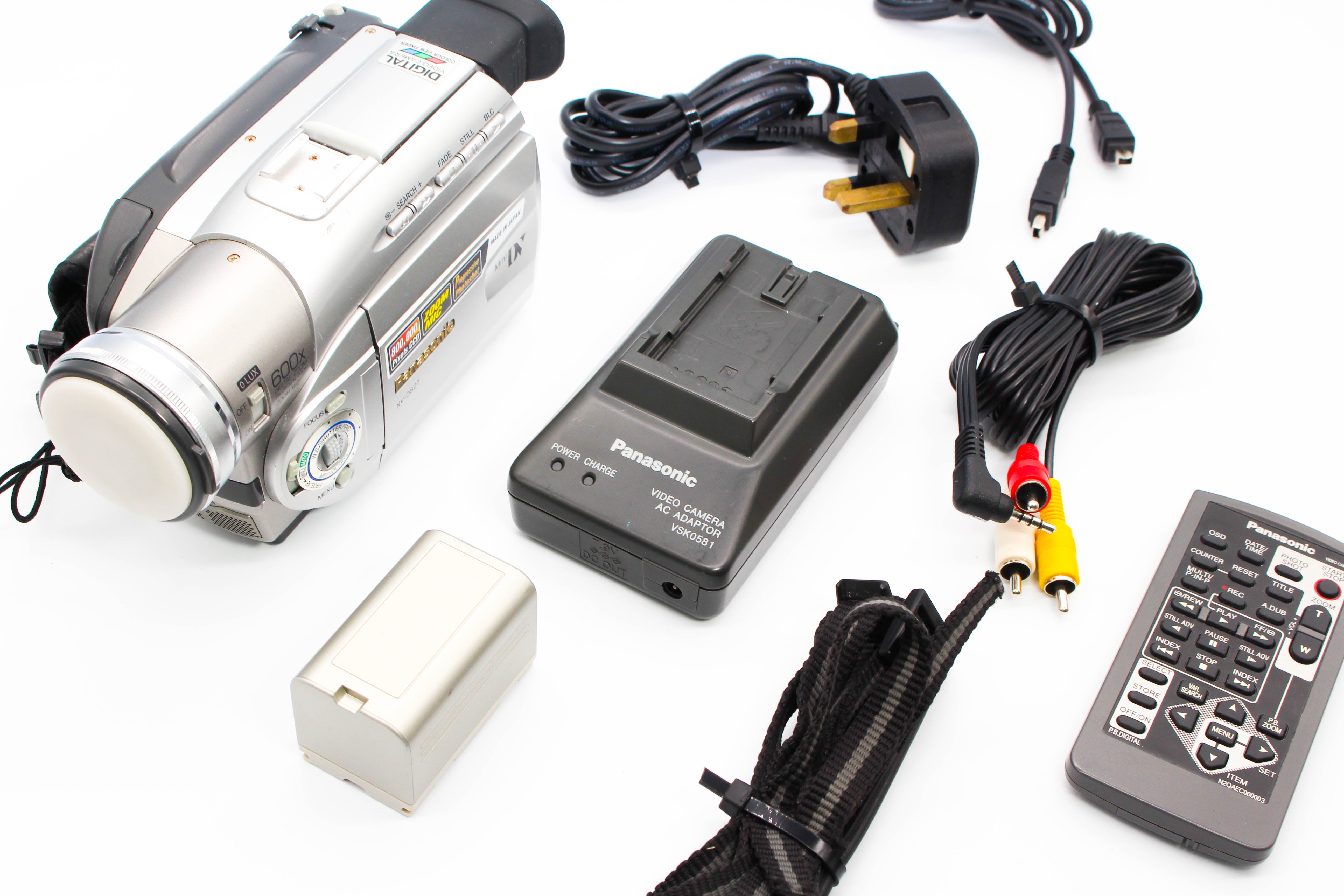 Panasonic NV-DS27B MiniDV Video Handycam Camcorder Camera - Tested Bundle Excellent