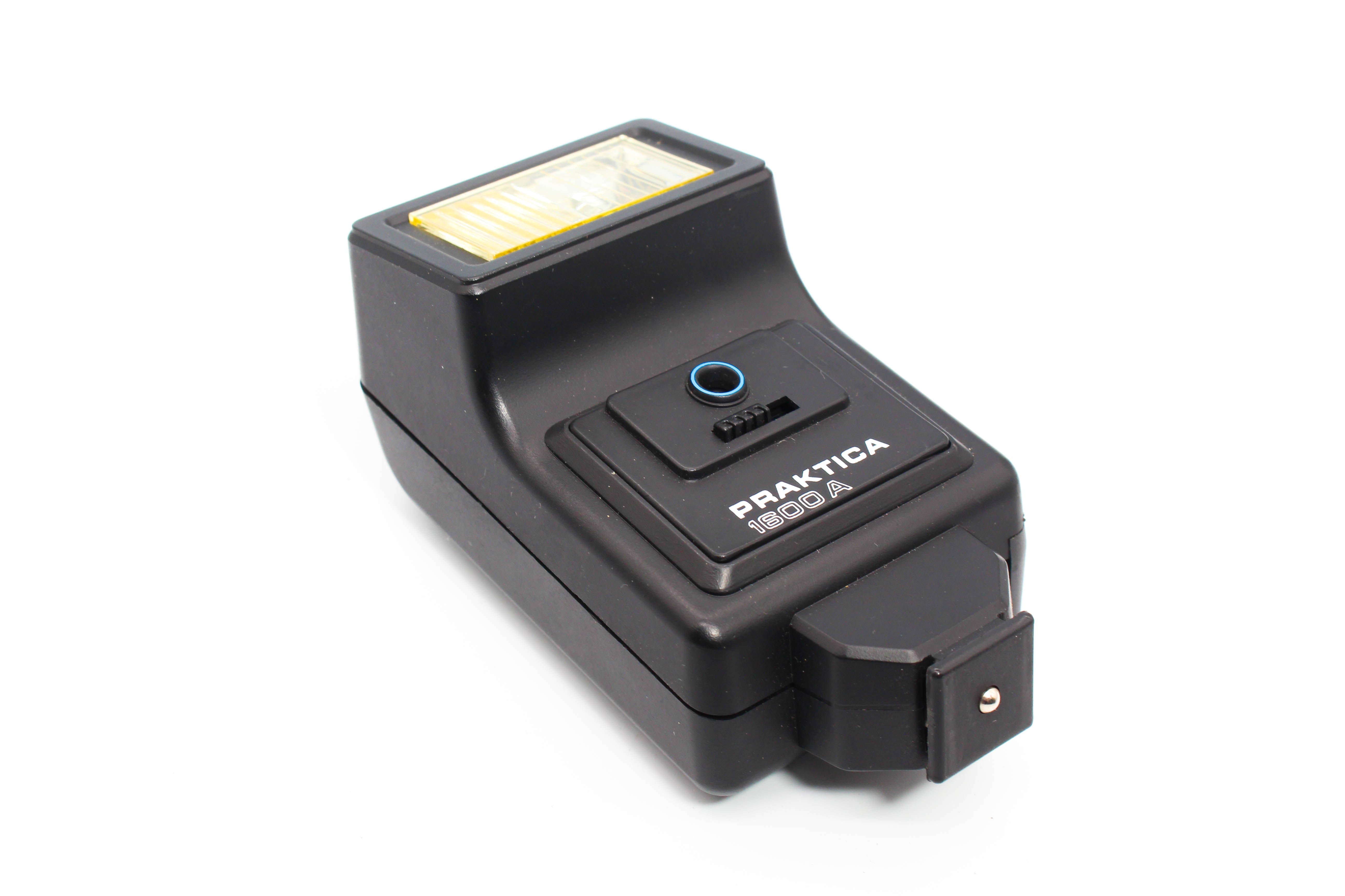 Praktica 1600A SLR Camera Flashgun Tested For Vintage Film Photo Cameras - Tested Good