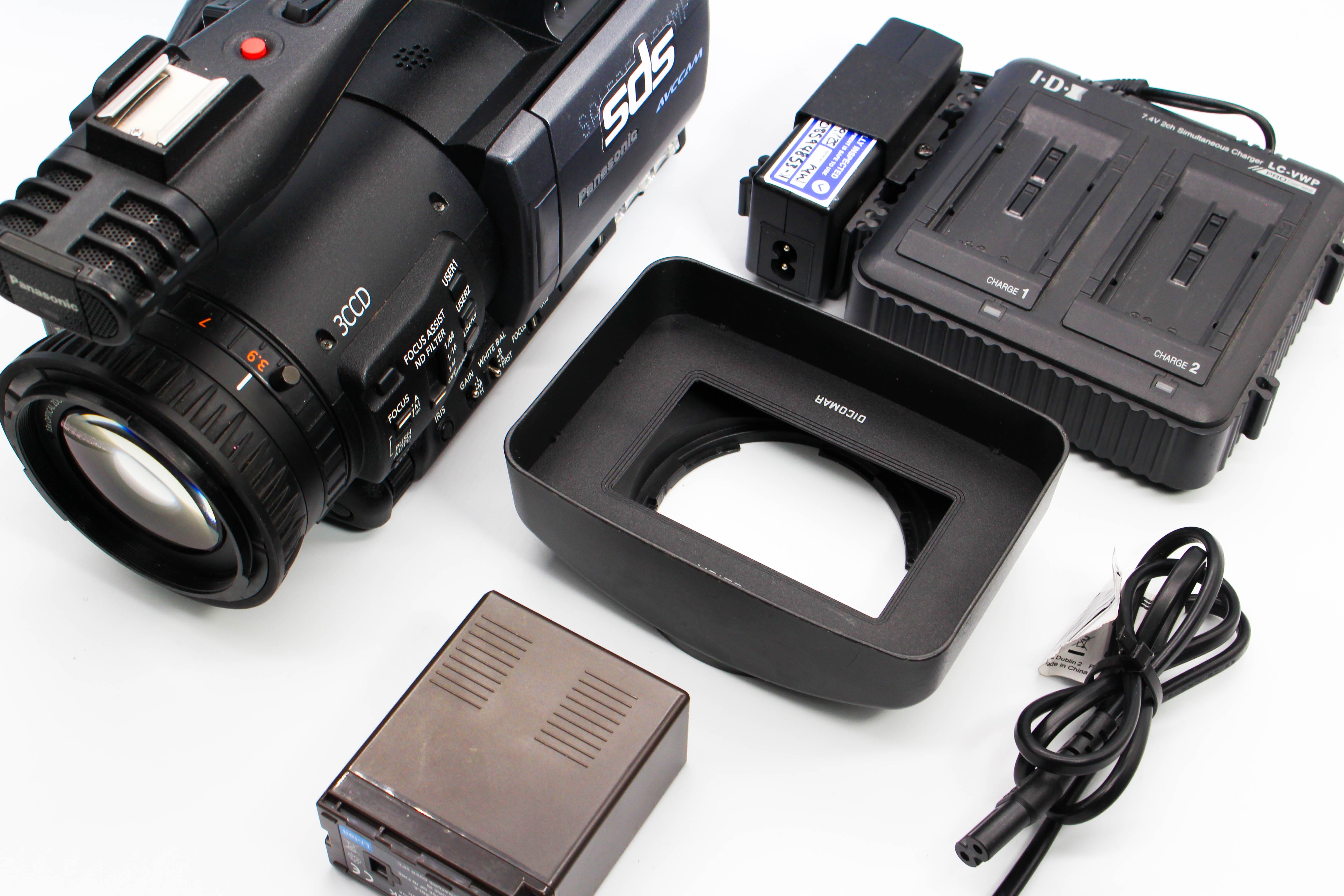 Panasonic AG-HMC151E SD Card Digital Video Camcorder Camera - Tested Bundle Excellent