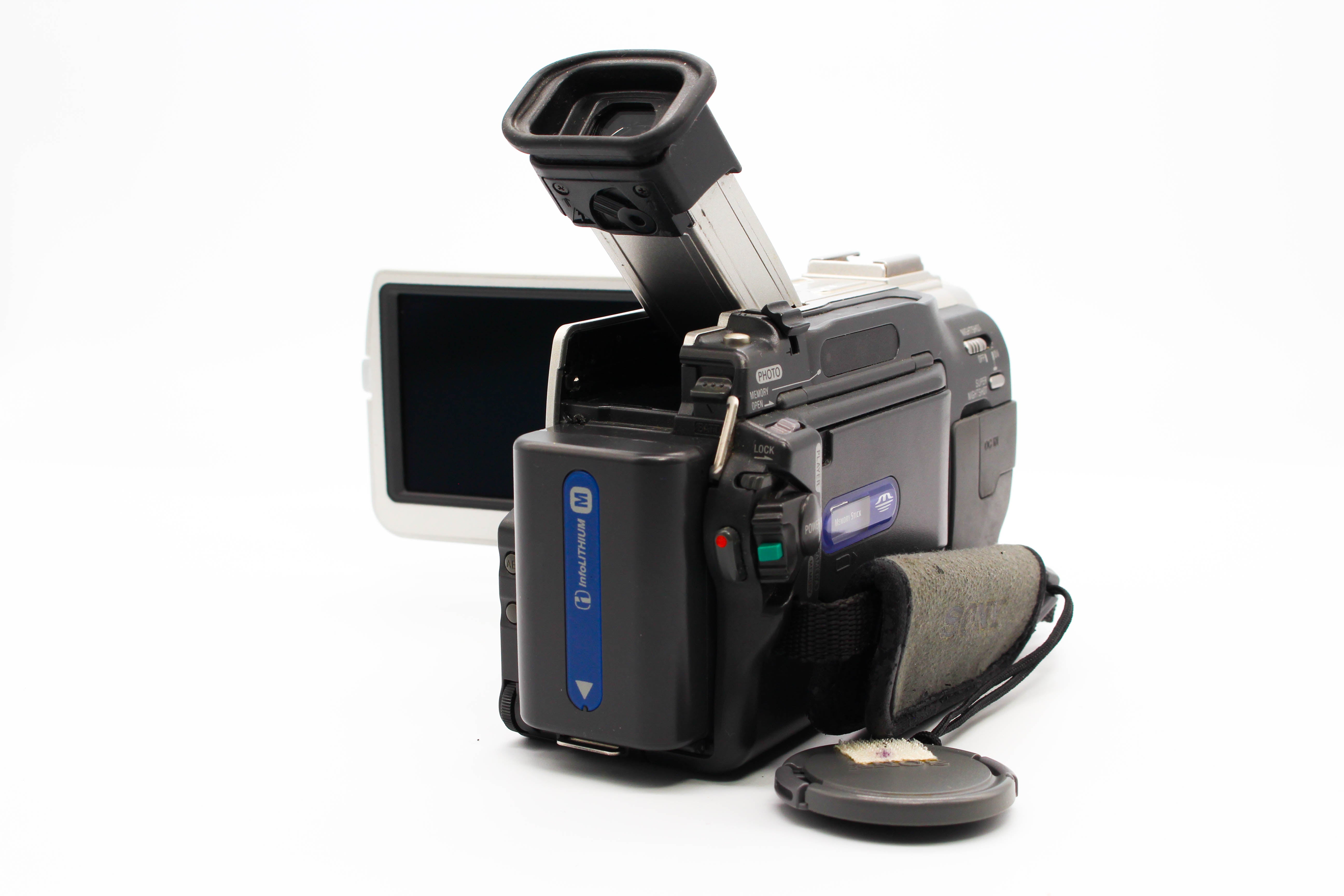 Sony DCR-TRV11E MiniDV Video Handycam Camcorder Camera - Tested Bundle Excellent