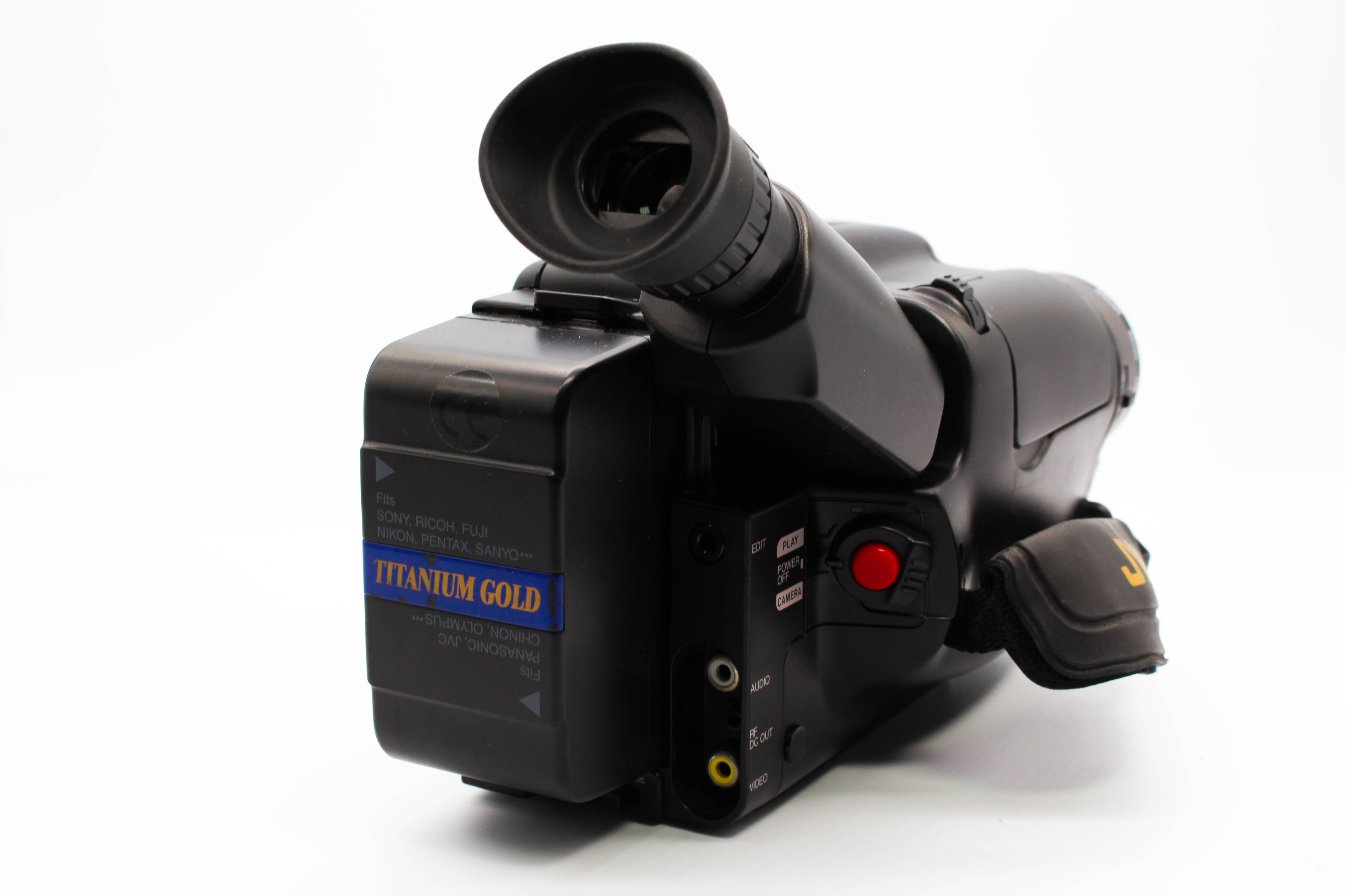 JVC GR-AX210EG VHS-C VHS Handycam Camcorder Camera - Tested Bundle Excellent