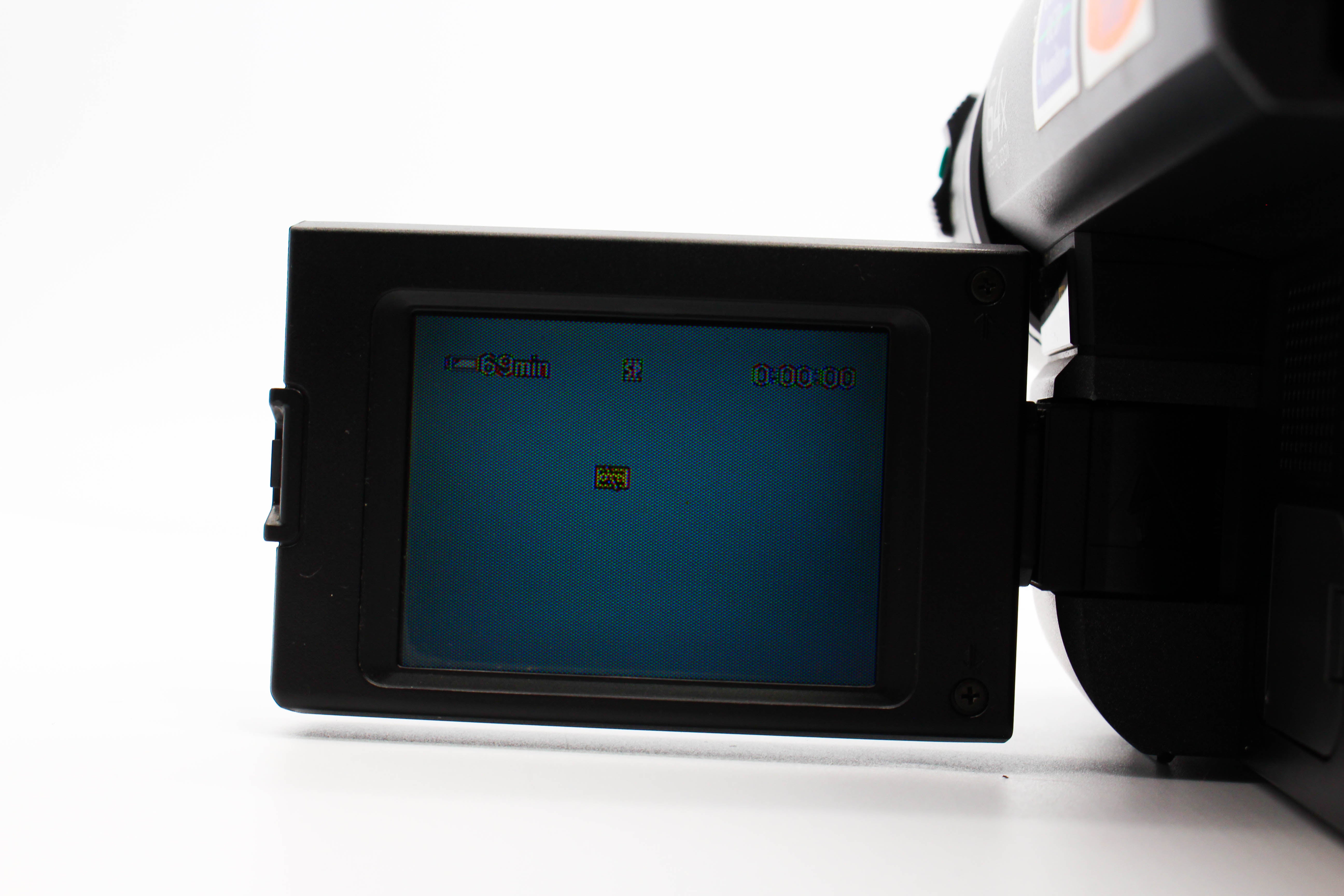 Sony CCD-TRV15E Video8 XR Handycam Analog Video Camera Camcorder (Read) - Tested Bundle
