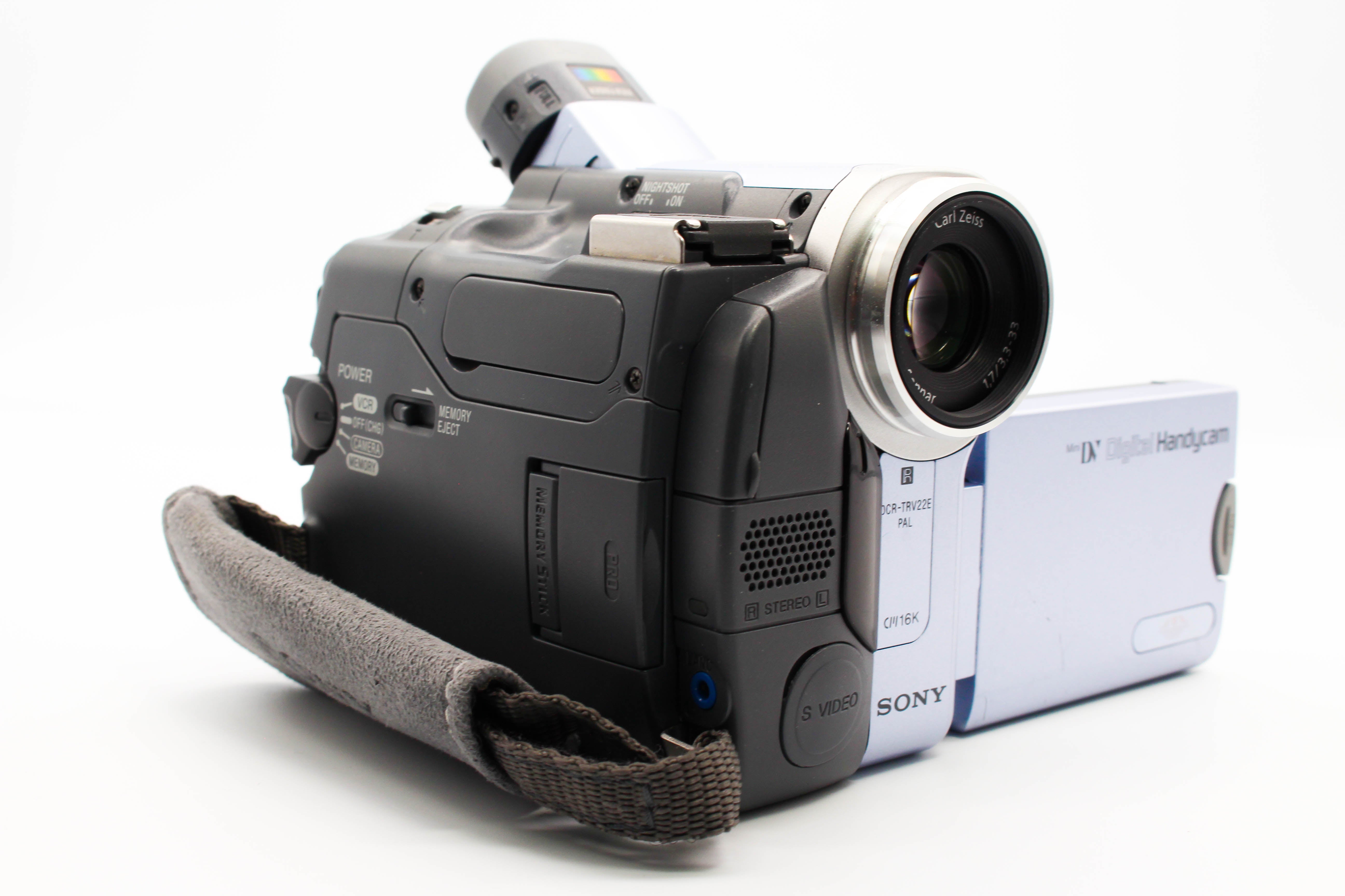 Sony DCR-TRV22E MiniDV Video Handycam Camcorder Camera (Read) - Tested Bundle Excellent