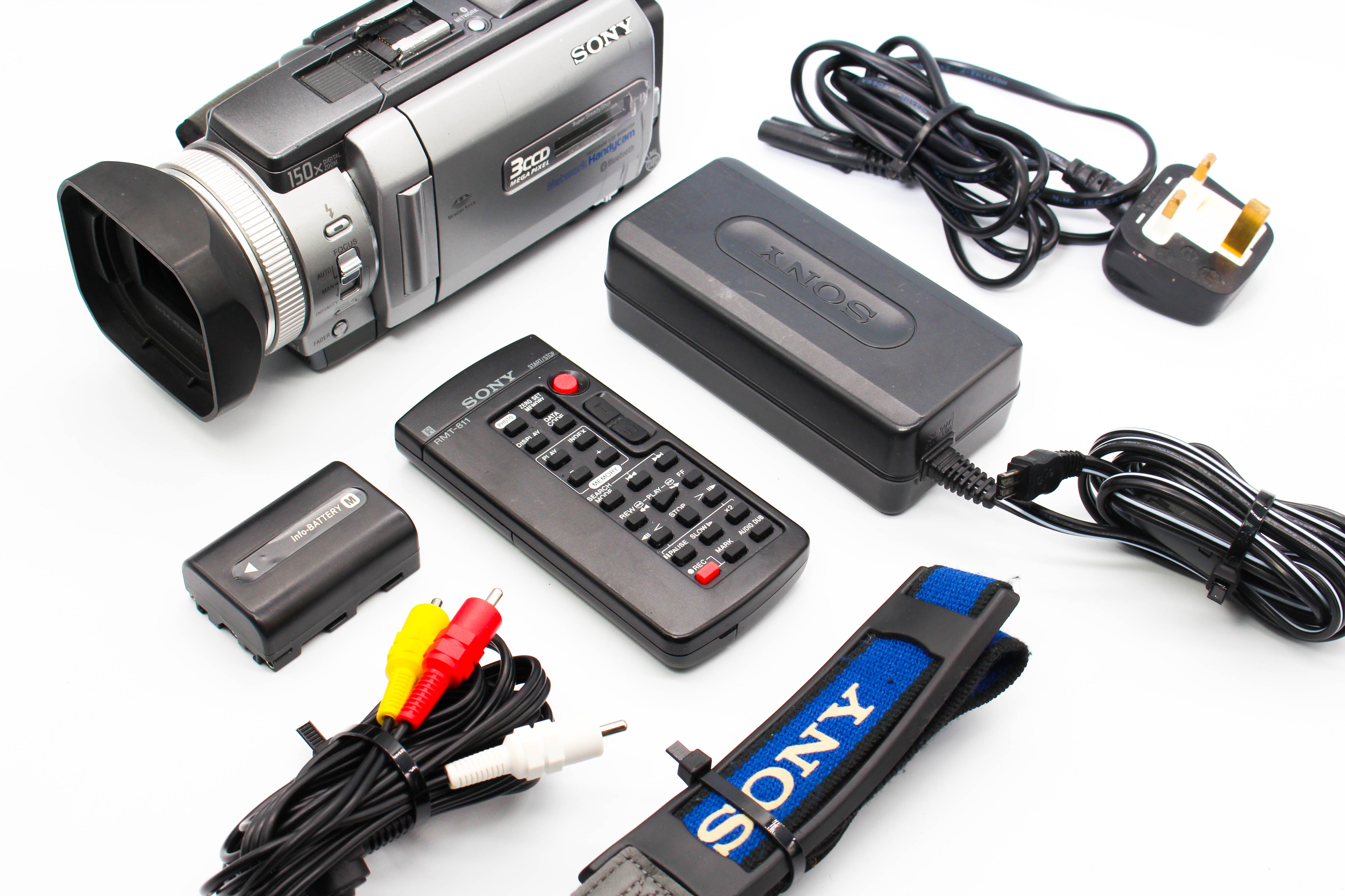 Sony DCR-TRV950E MiniDV Handycam Camcorder Digital Video Camera - Tested Bundle