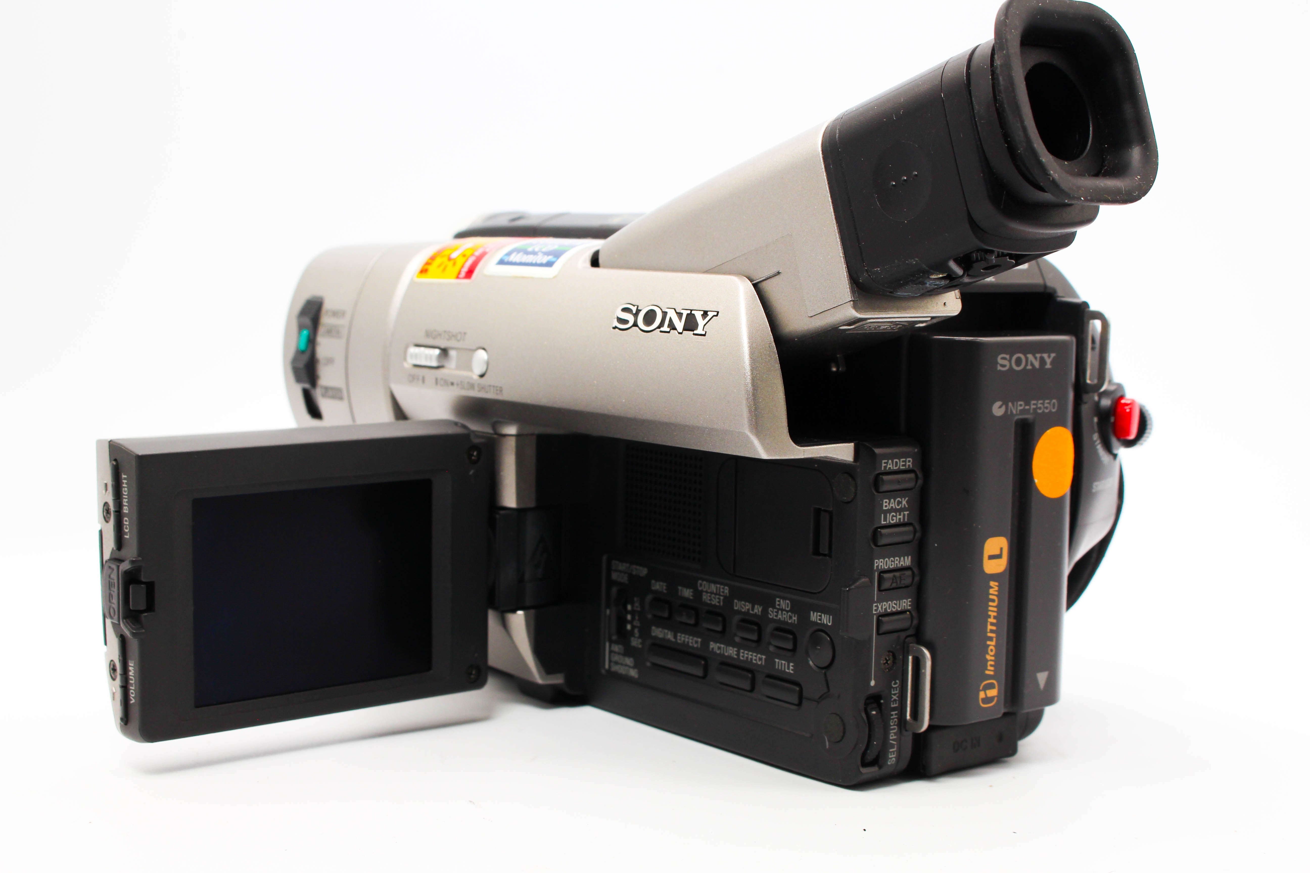 Sony CCD-TRV66E Hi8 8mm Handycam Video Camcorder Camera - Tested Bundle Excellent