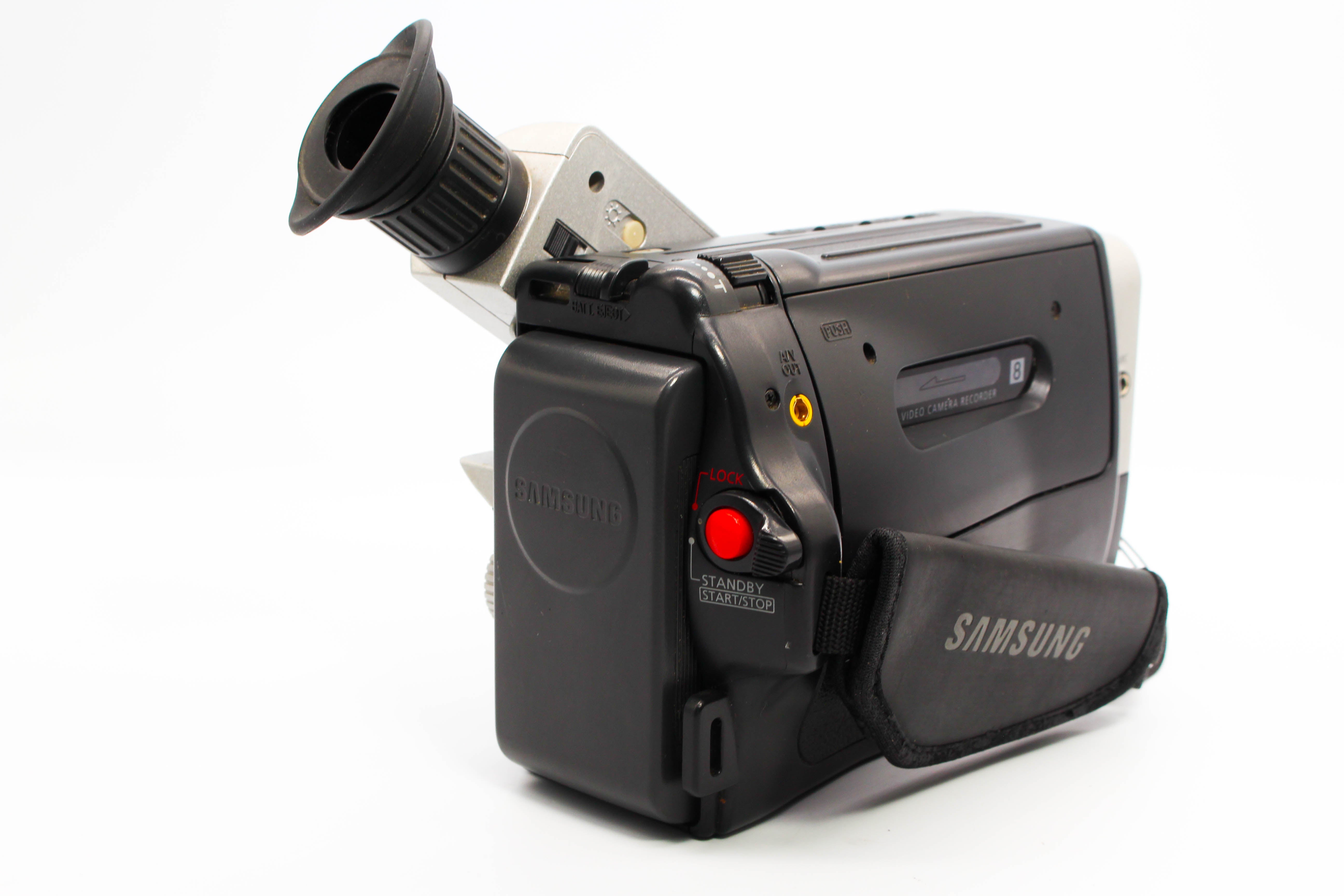 Samsung VP-A30 Video8 8mm Handycam Video Camcorder Camera - Tested Bundle Excellent