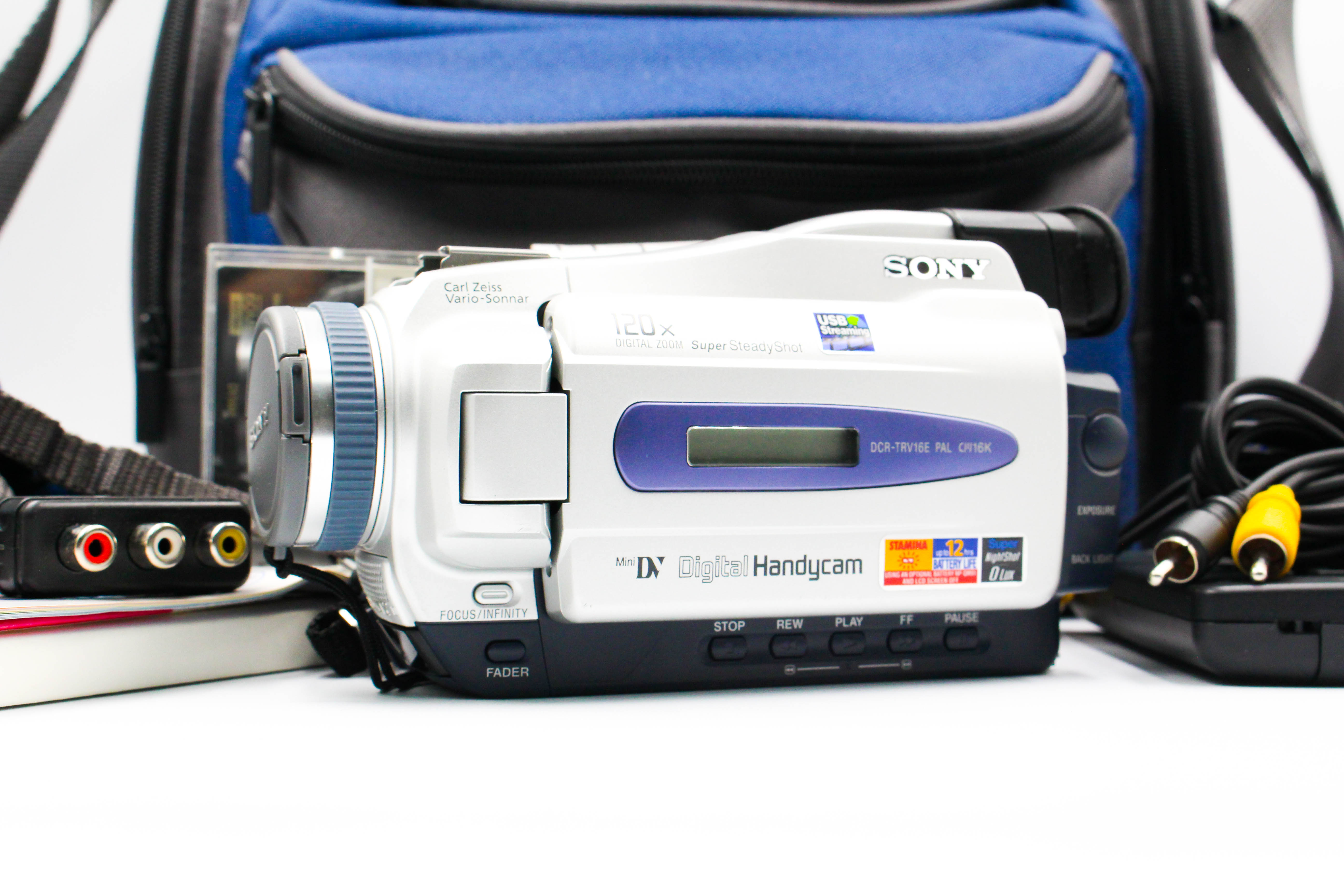 Sony DCR-TRV16E MiniDV Tape Retro Video Camera Camcorder