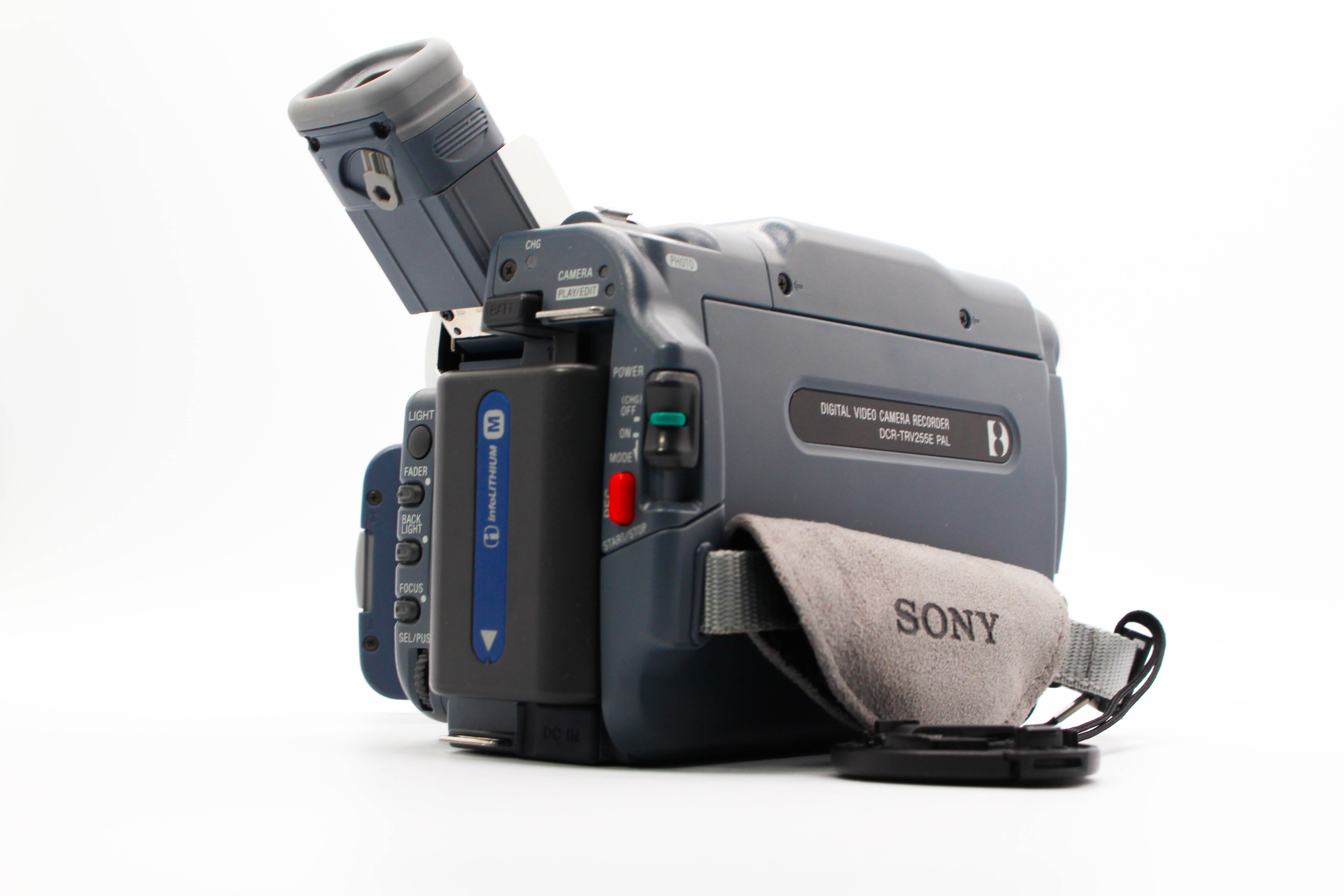 Sony DCR-TRV255E Digital8 Hi8 Video8 Digital Video Handycam Camera Camcorder - Tested Bundle Good