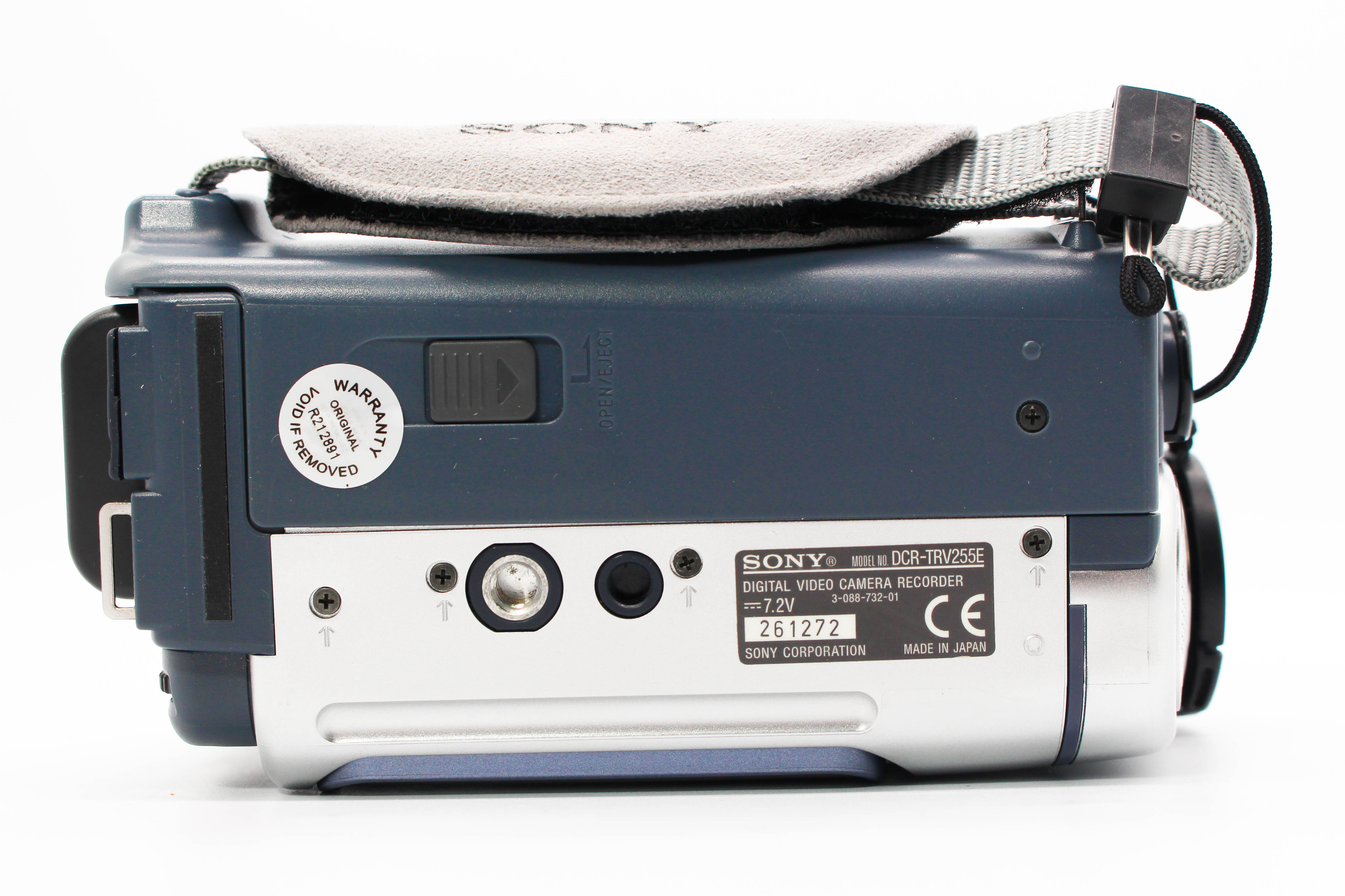 Sony DCR-TRV255E Digital8 Hi8 Video8 Digital Video Handycam Camera Camcorder - Tested Bundle Good