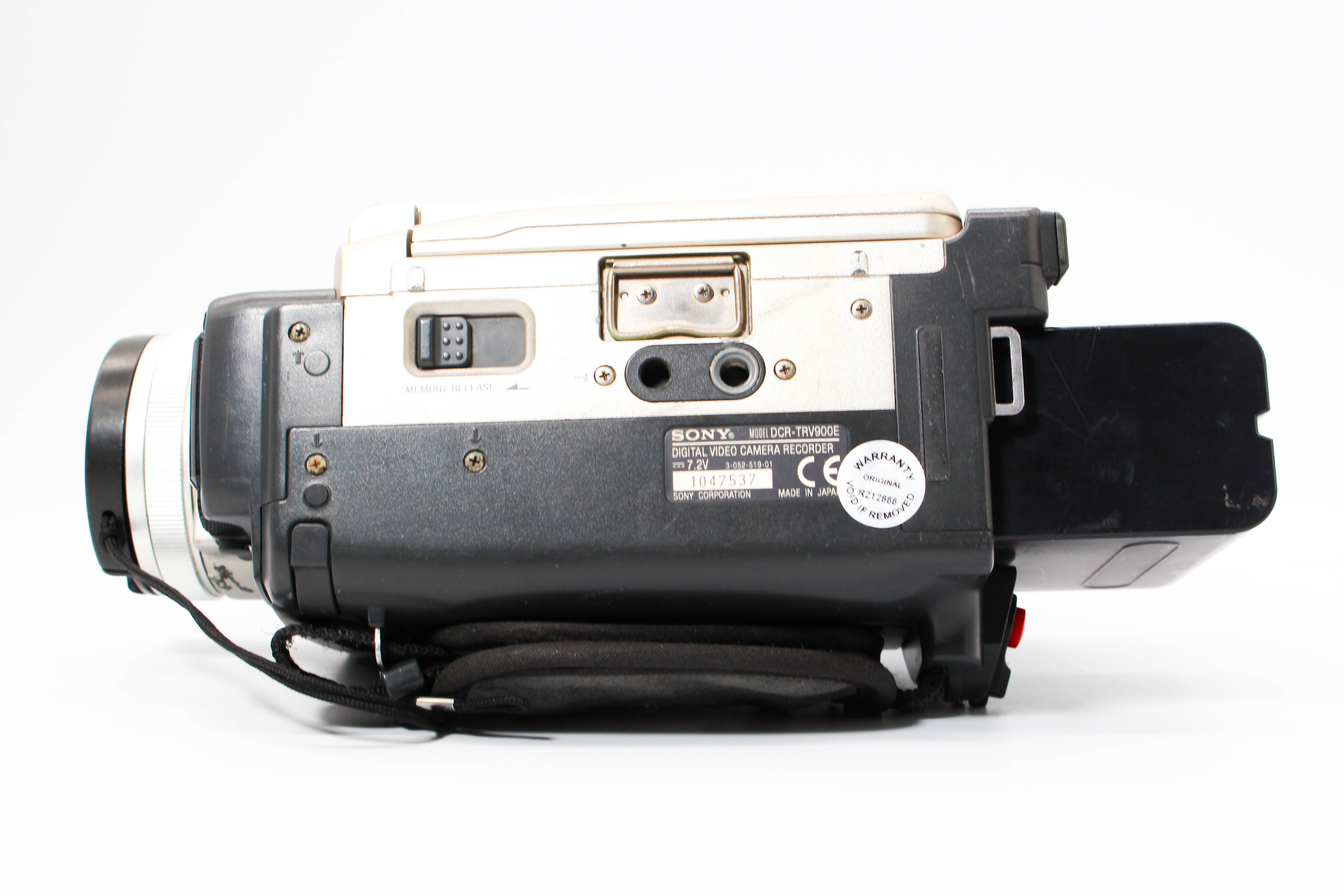 Sony DCR-TRV900E MiniDV Handycam Tape Digital Video Camcorder - Tested Bundle Excellent