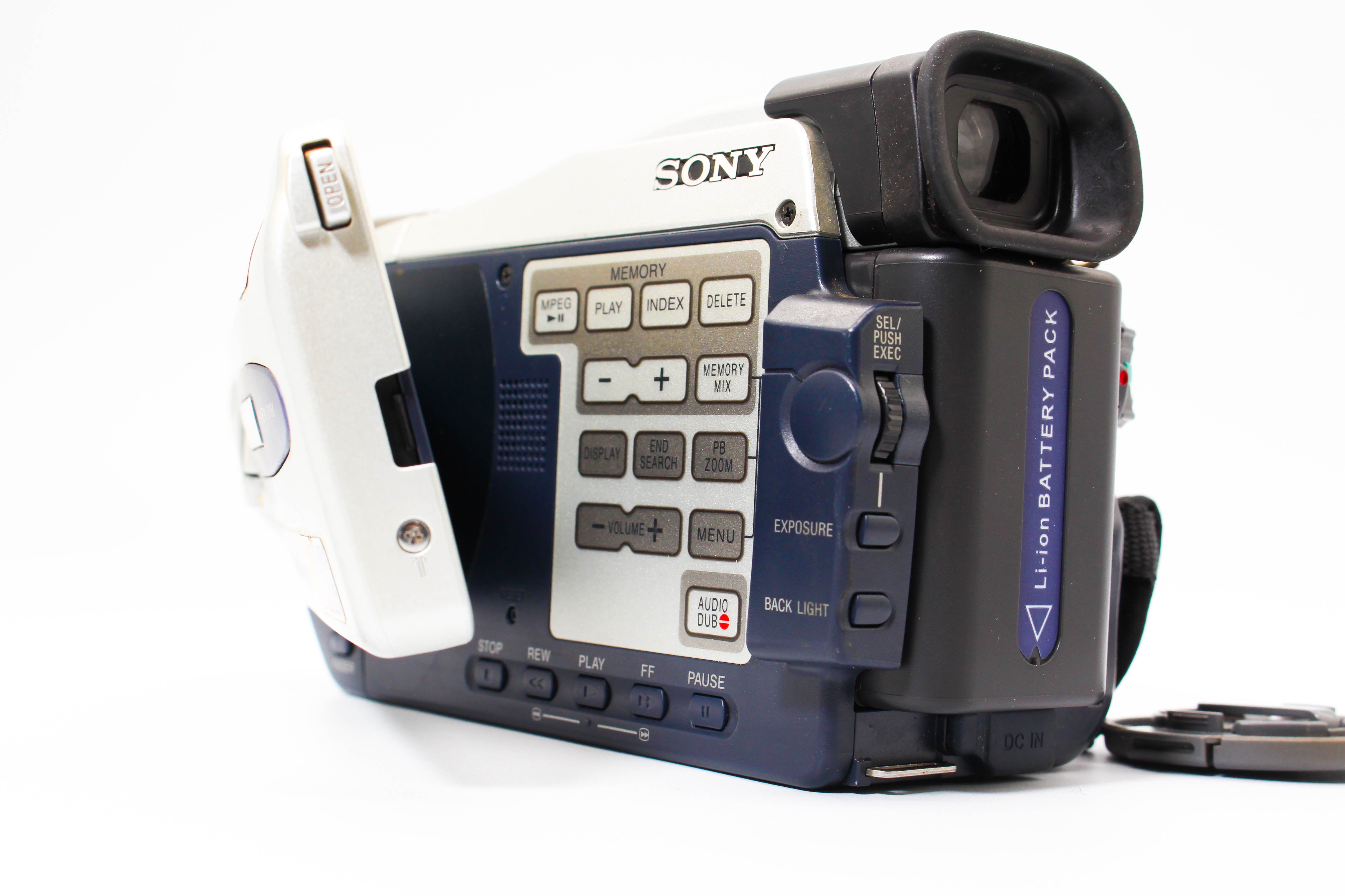 Sony DCR-TRV18E MiniDV Handycam Tape Digital Video Camcorder - Tested Bundle Good
