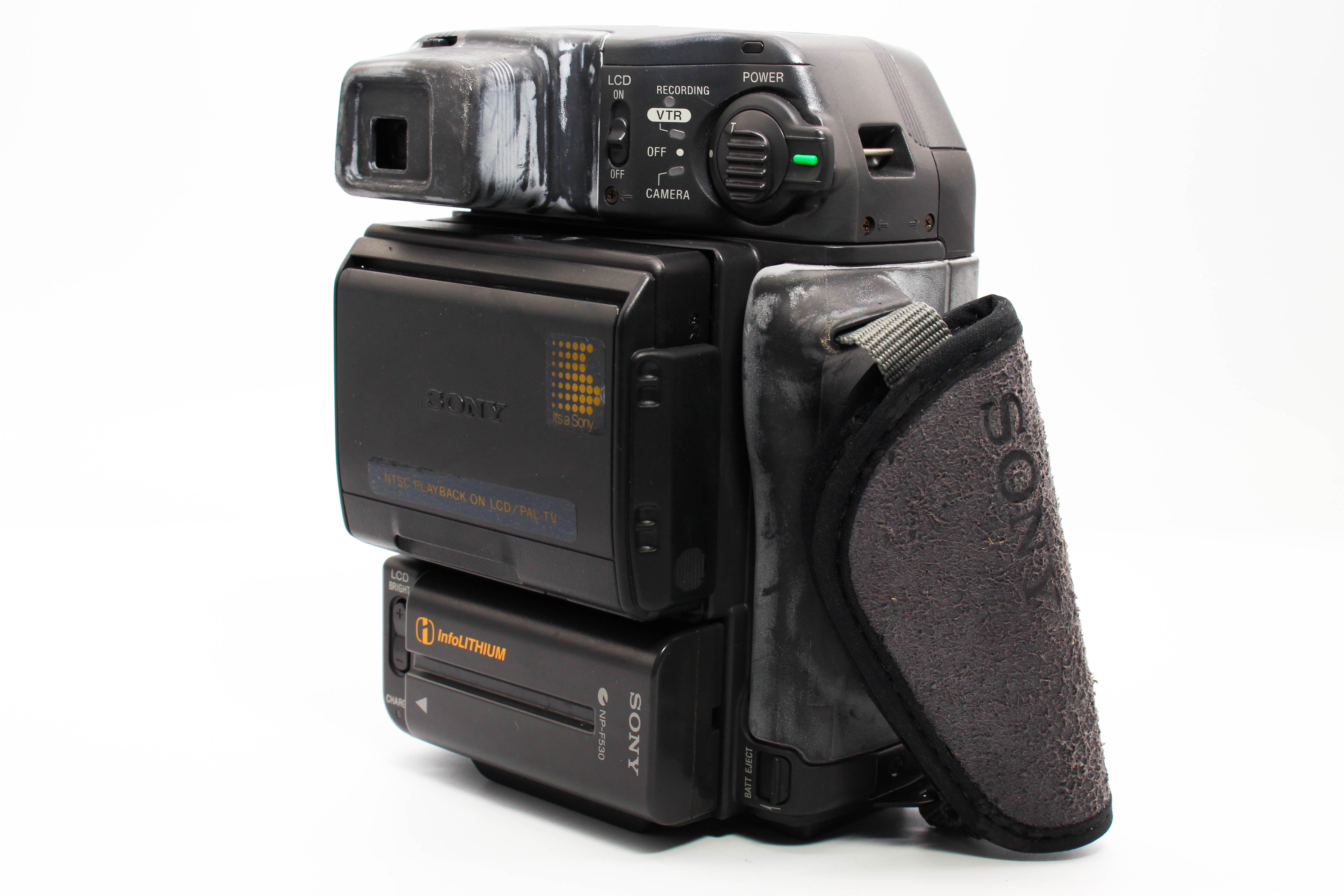 Sony CCD-SC6E Video8 8mm Handycam Video Camcorder Camera - Tested Bundle