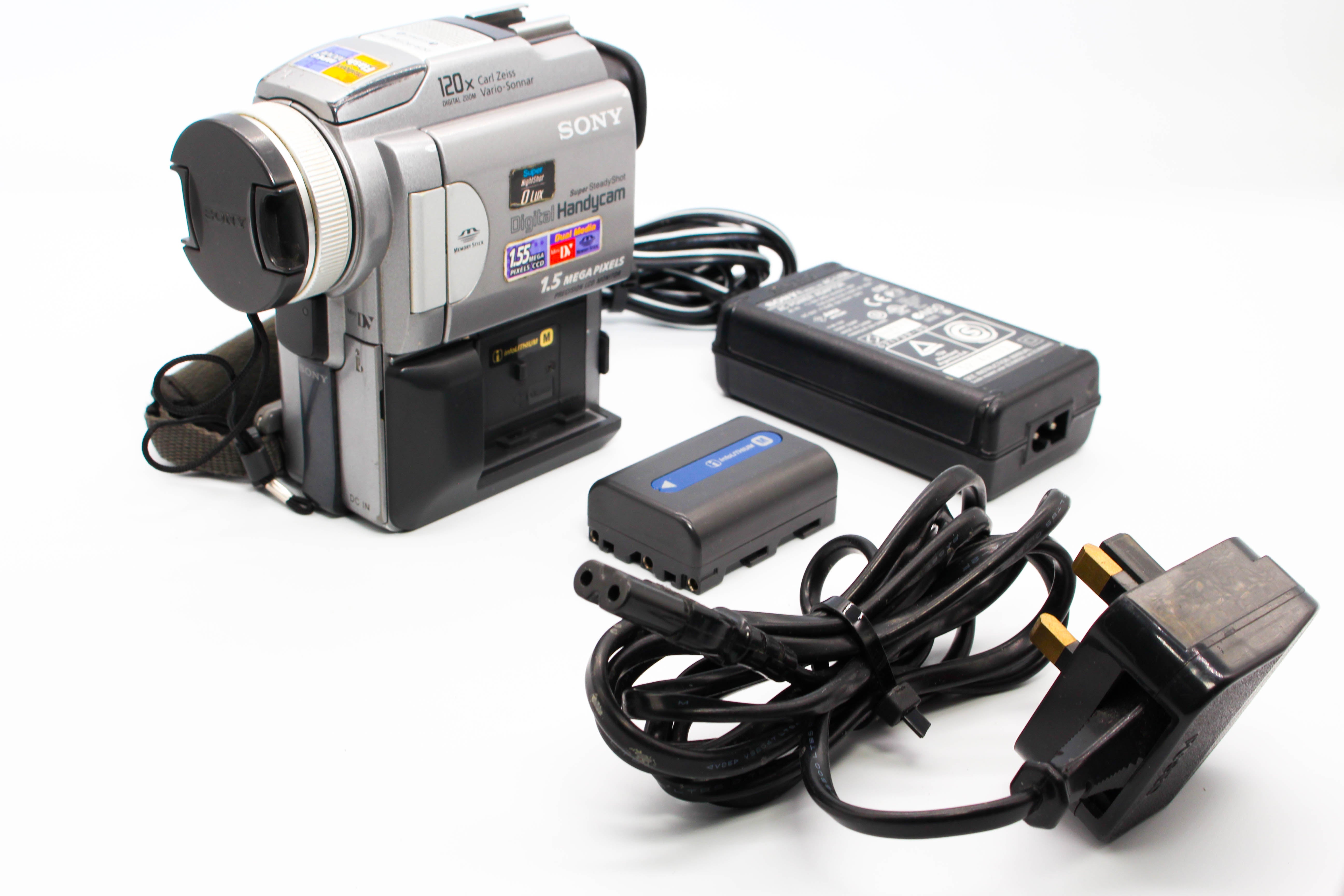 Sony DCR-PC115E MiniDV Digital Video Handycam Camcorder - Tested Bundle Good