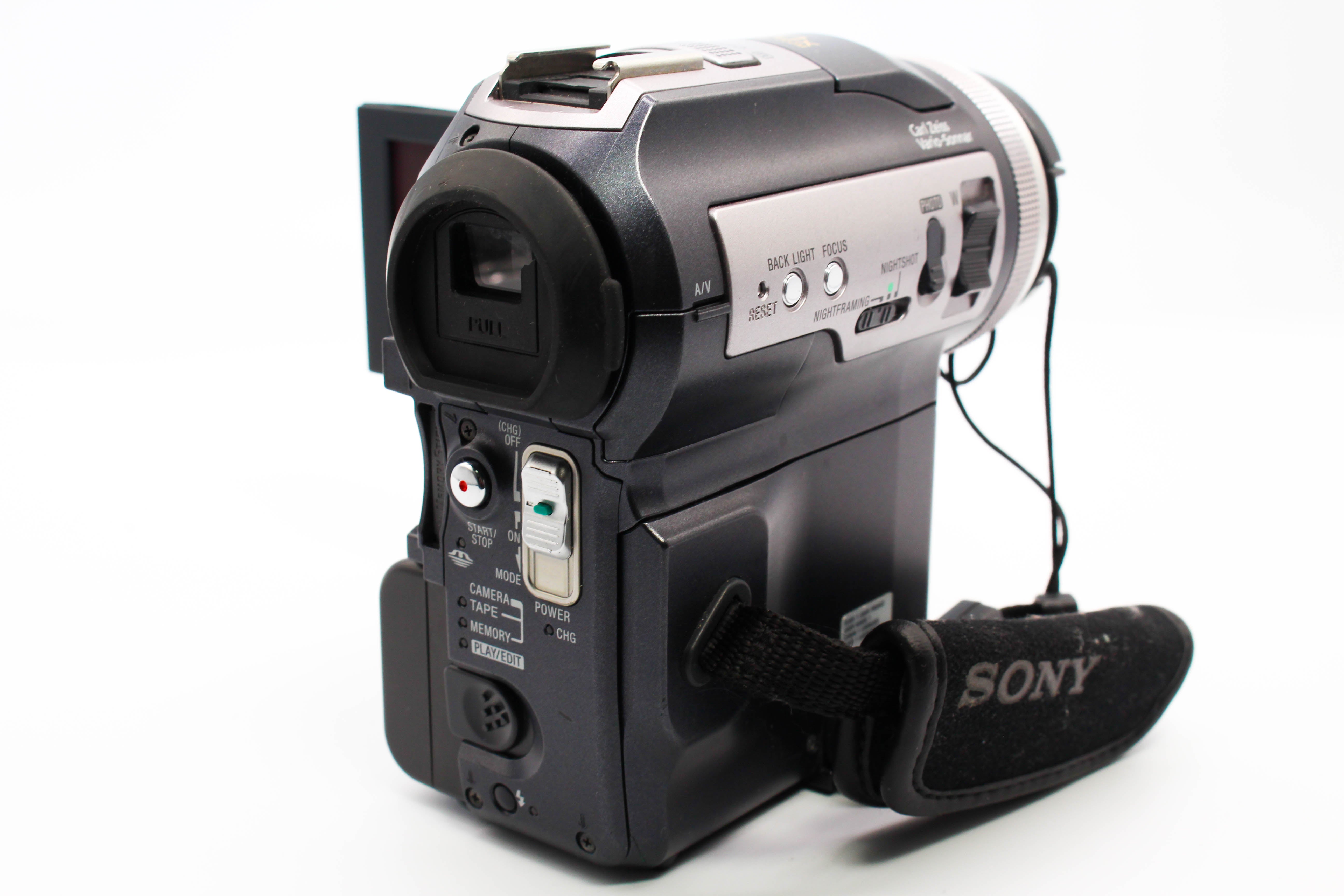 Sony DCR-PC330E MiniDV Video Handycam Camcorder Camera - Tested Bundle Good