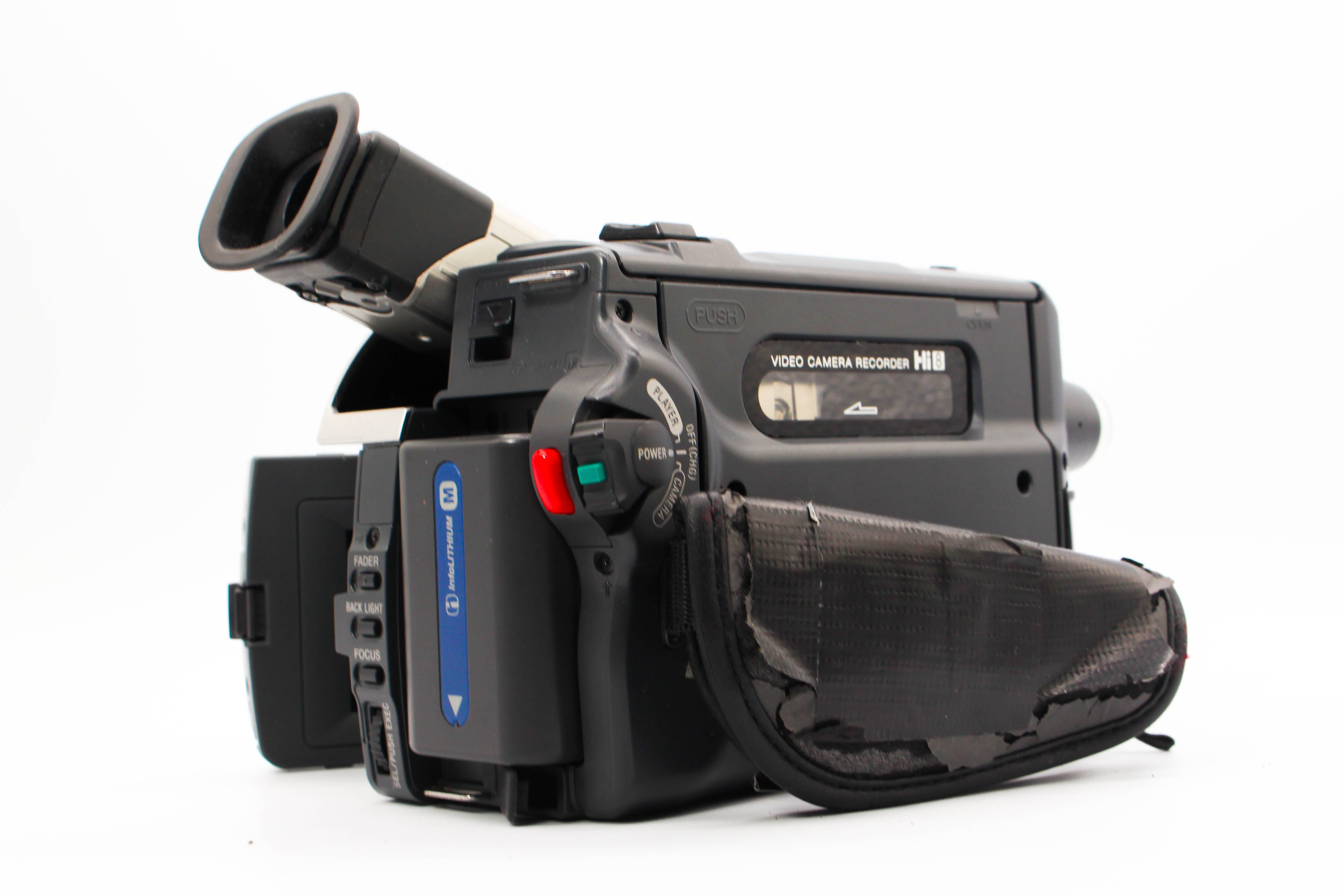 Sony CCD-TRV208E Hi8 Analog Camcorder Handycam Video Camera - Tested Bundle Good