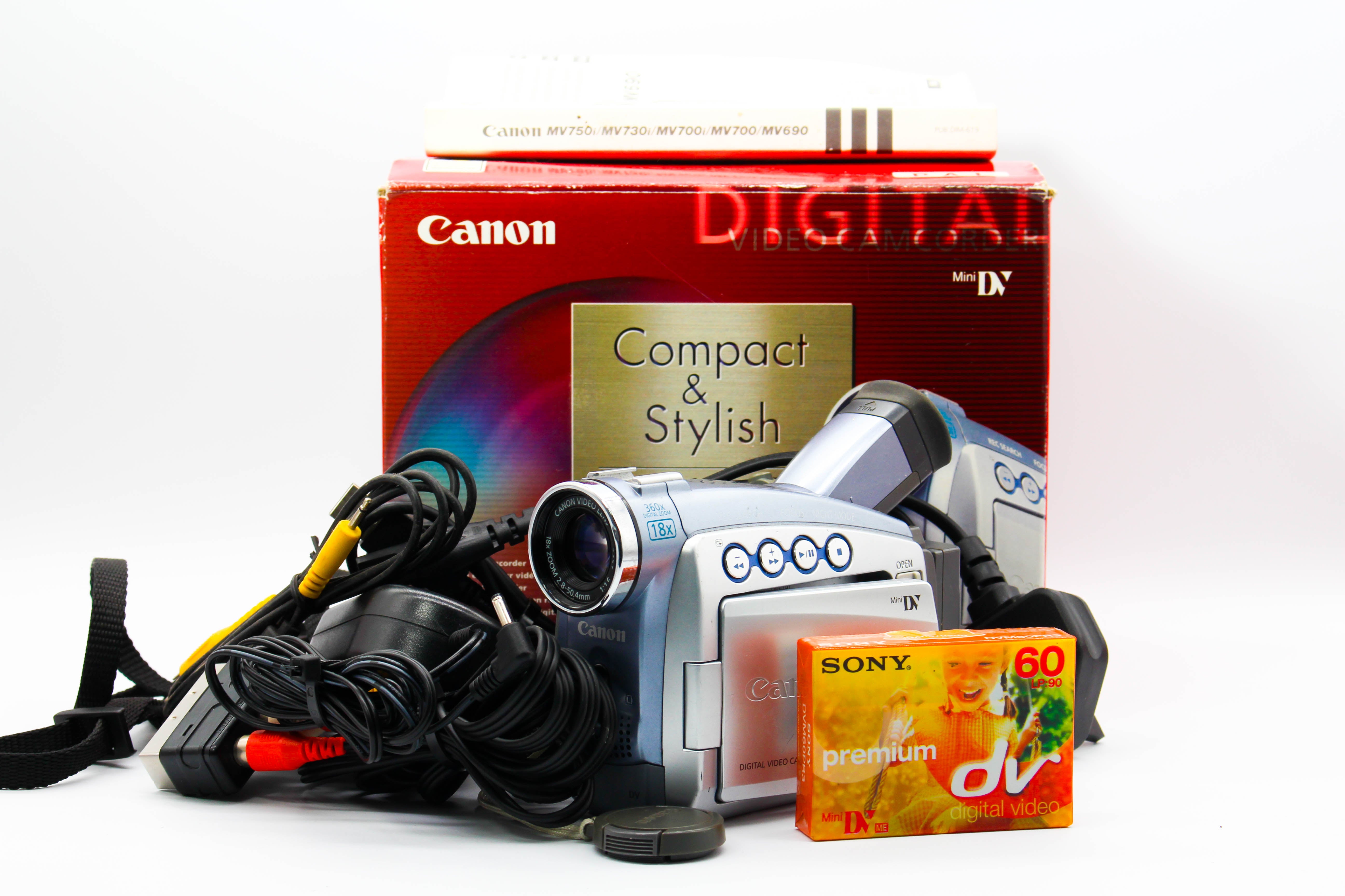 Canon DM-MV700E MiniDV Handycam Digital Video Camera Camcorder - Tested Bundle Good