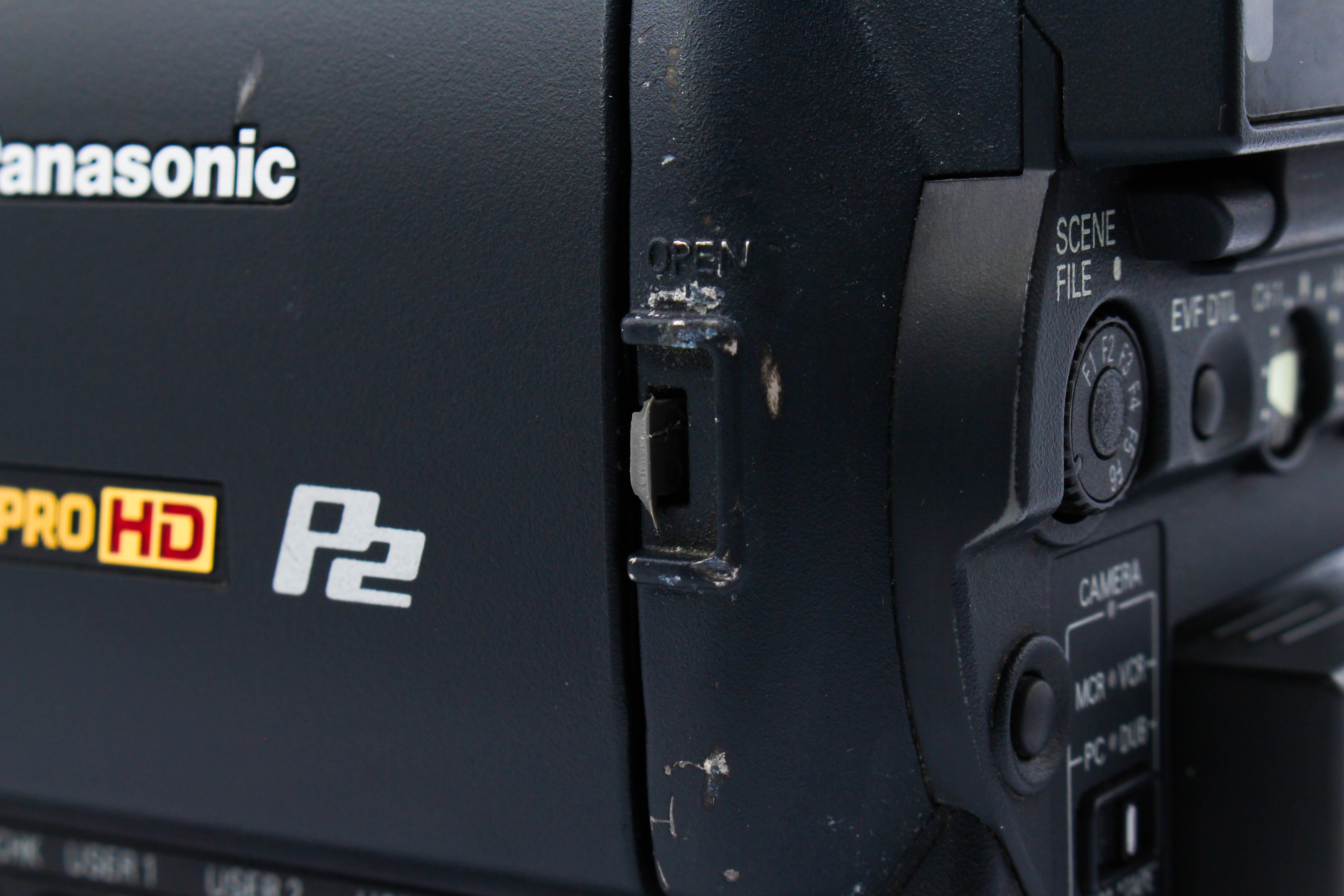 Panasonic AG-HVX200E MiniDV Digital Video Camera Camcorder - Tested Bundle Good
