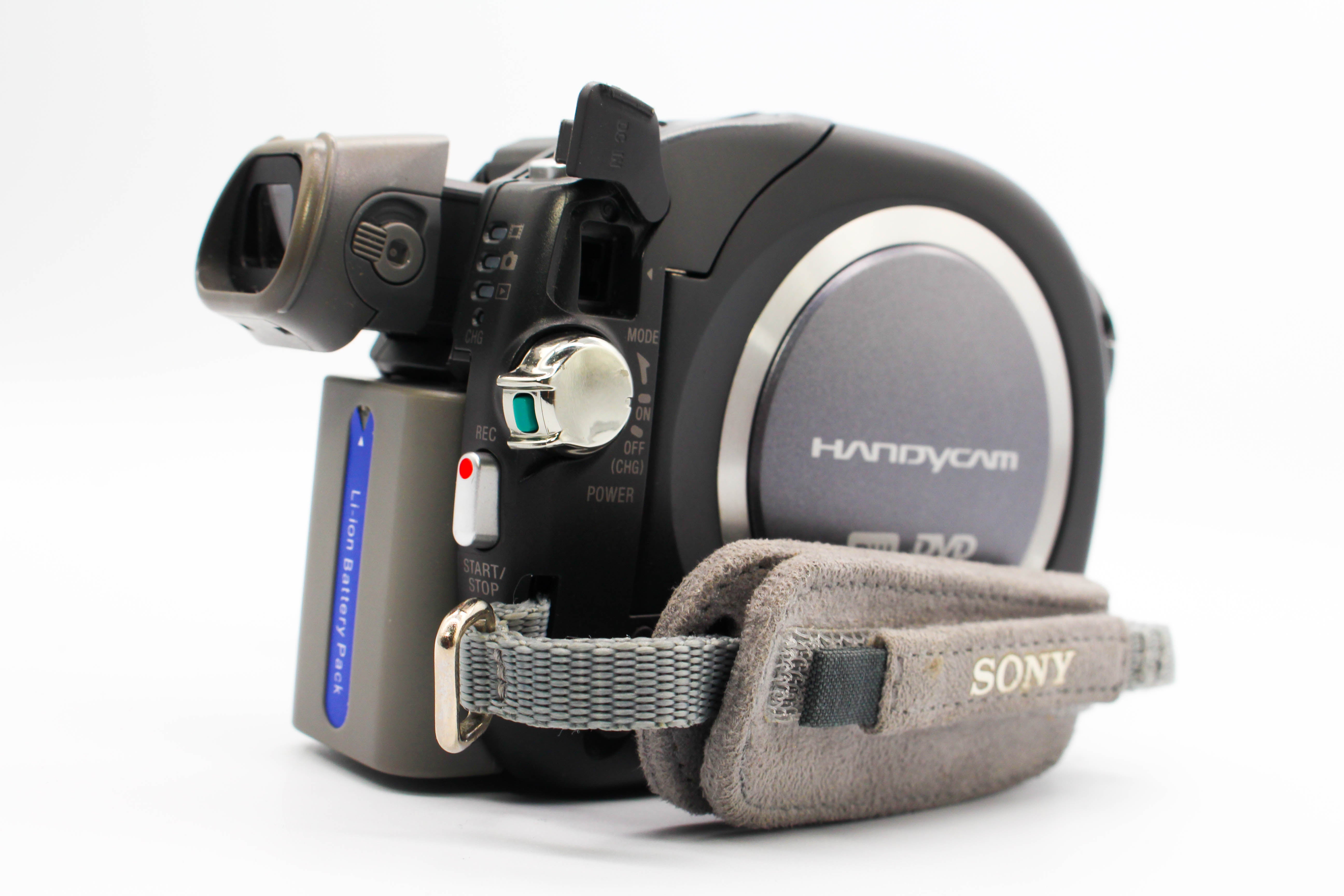 Sony DCR-DVD202E DVD Retro Handycam Digital Video Camcorder - Tested Bundle Good
