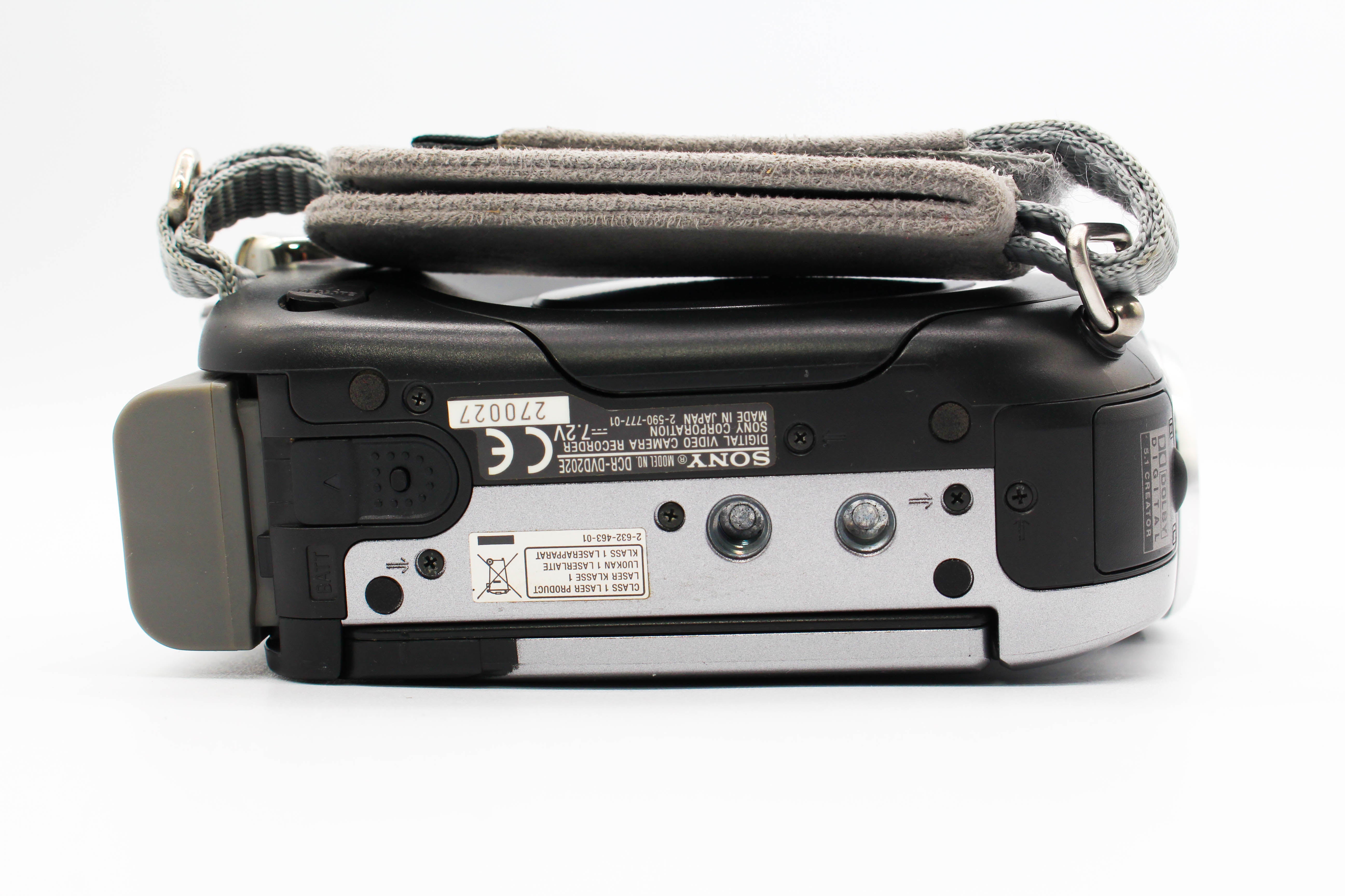 Sony DCR-DVD202E DVD Retro Handycam Digital Video Camcorder - Tested Bundle Good