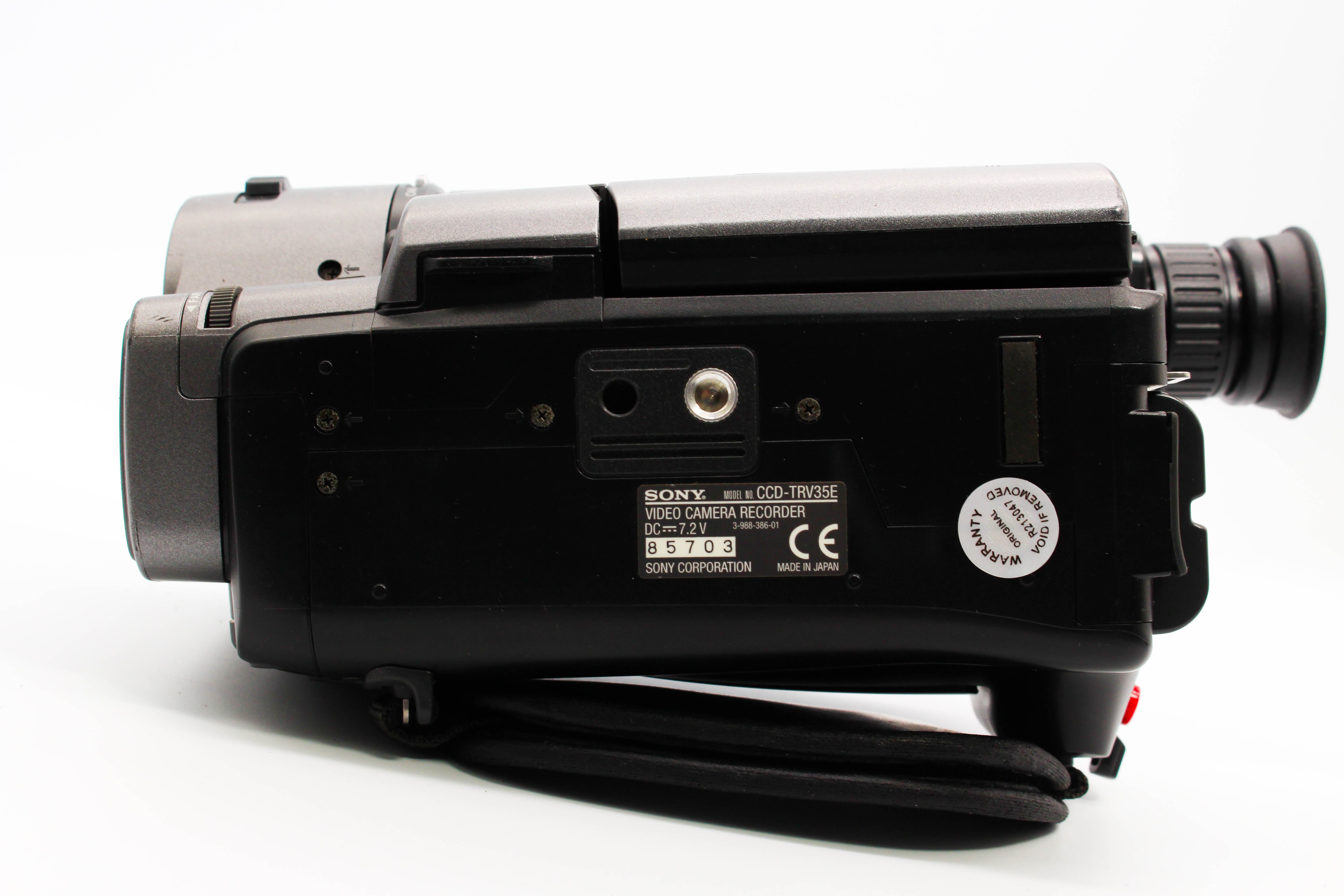 Sony CCD-TRV35E Video8 8mm Handycam Camera Analog Video Camcorder - Tested Bundle