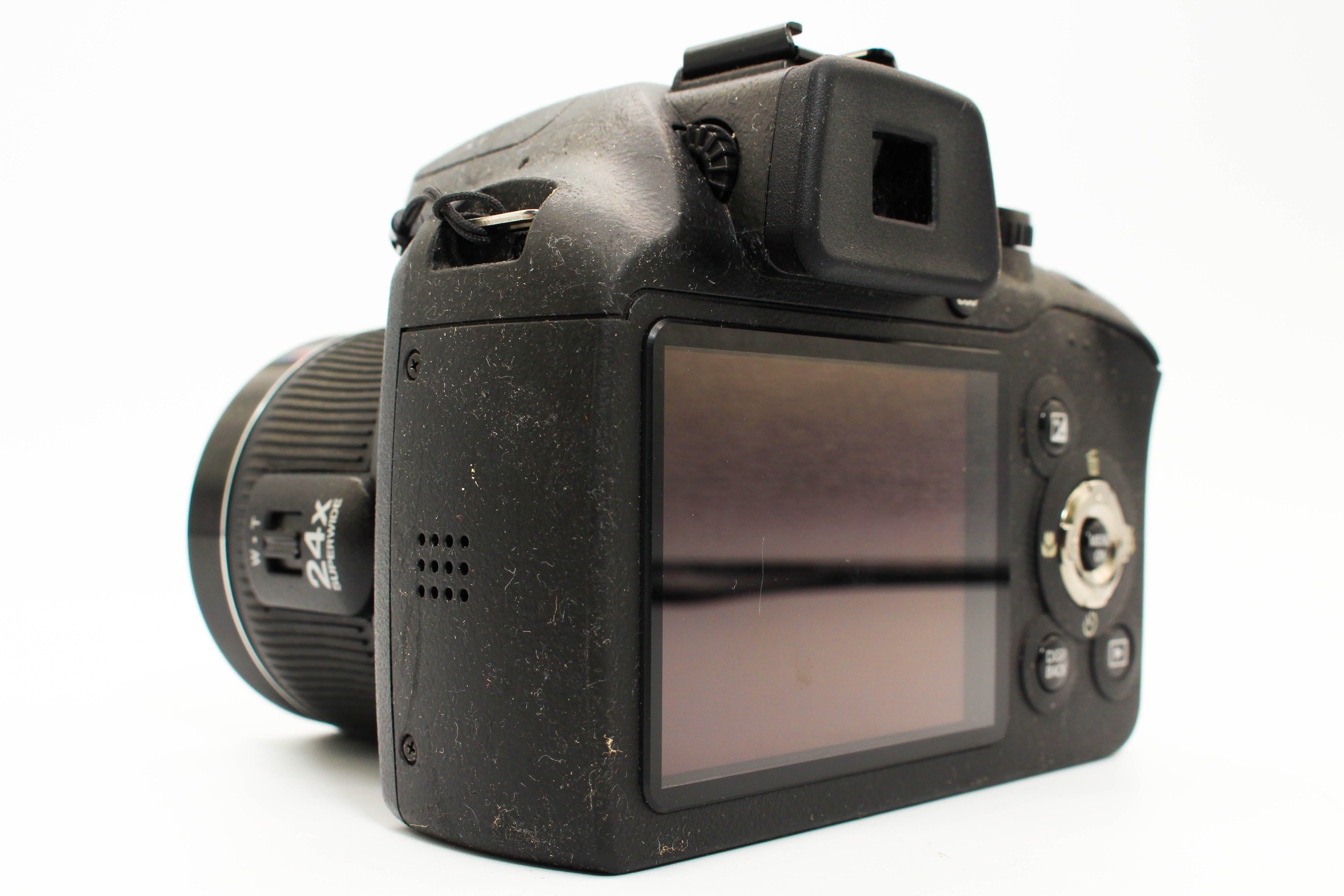 FujiFilm FinePix SL240 Digital Retro Photo Video Camera Digicam - Tested Bundle