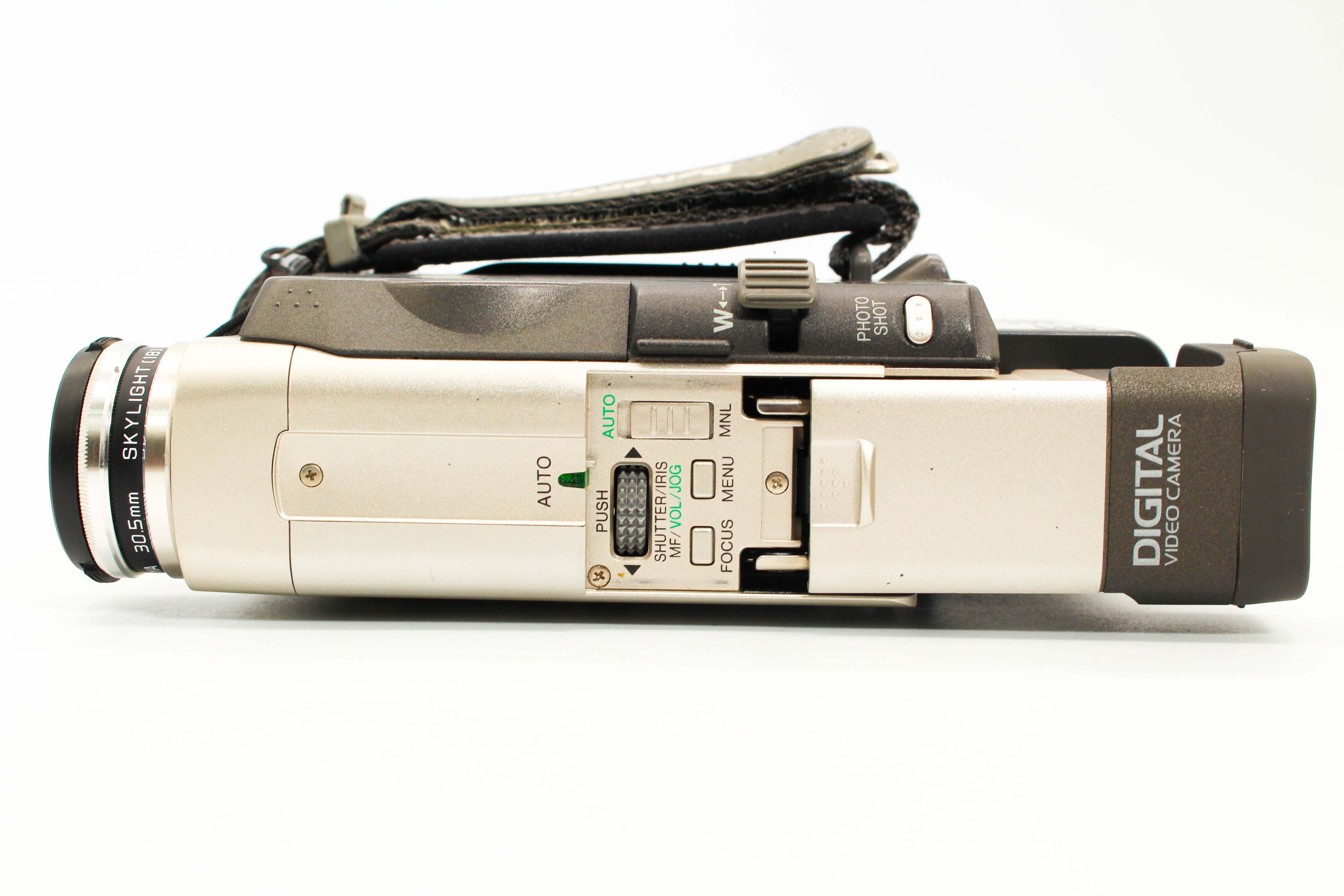 Panasonic NV-DS35B MiniDV Digital Video Handycam Camcorder Camera - Tested Bundle Excellent