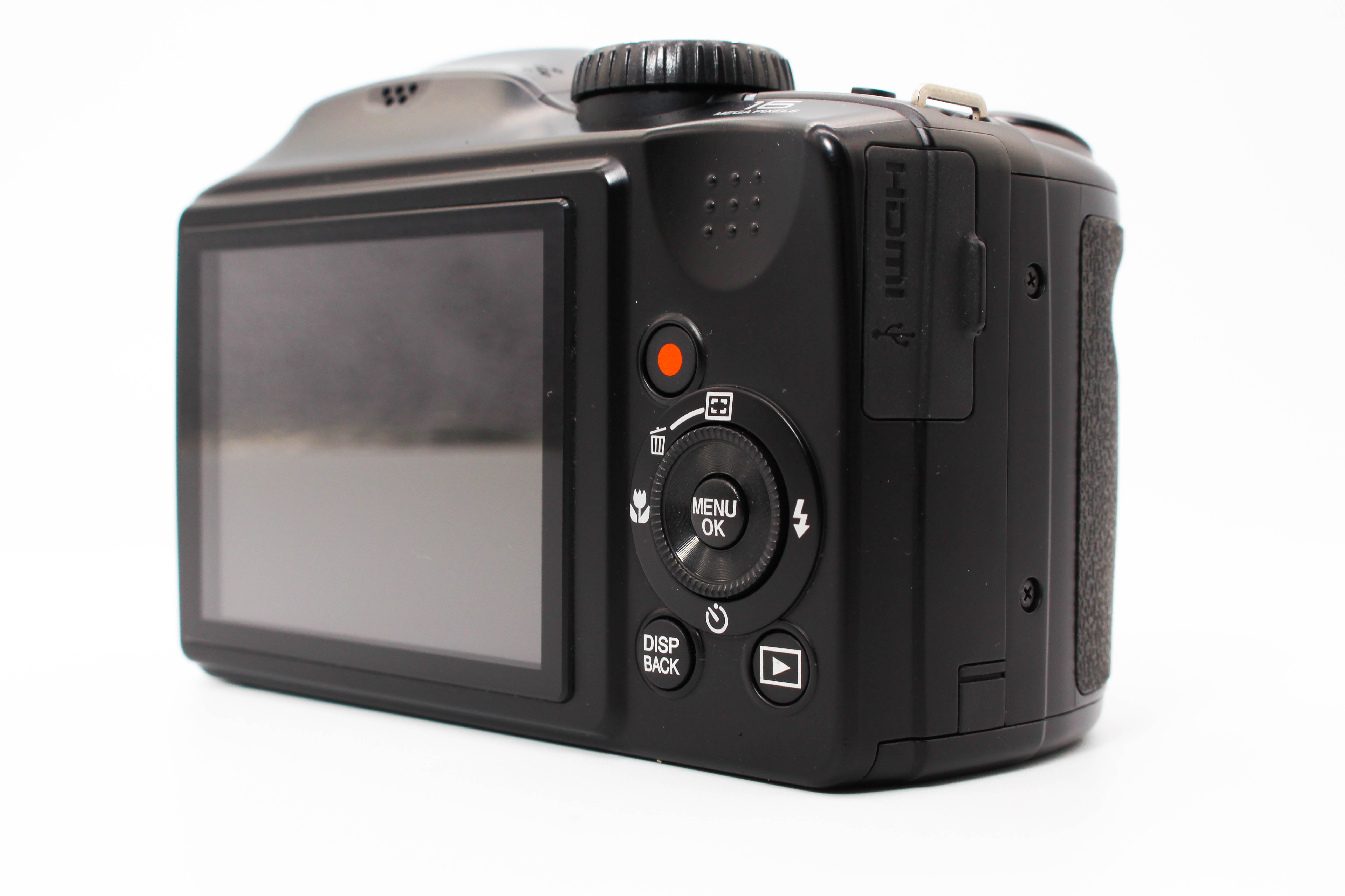 Fujifilm Finepix S6800 Digital Bridge Camera 16.0MP - Tested Bundle Excellent
