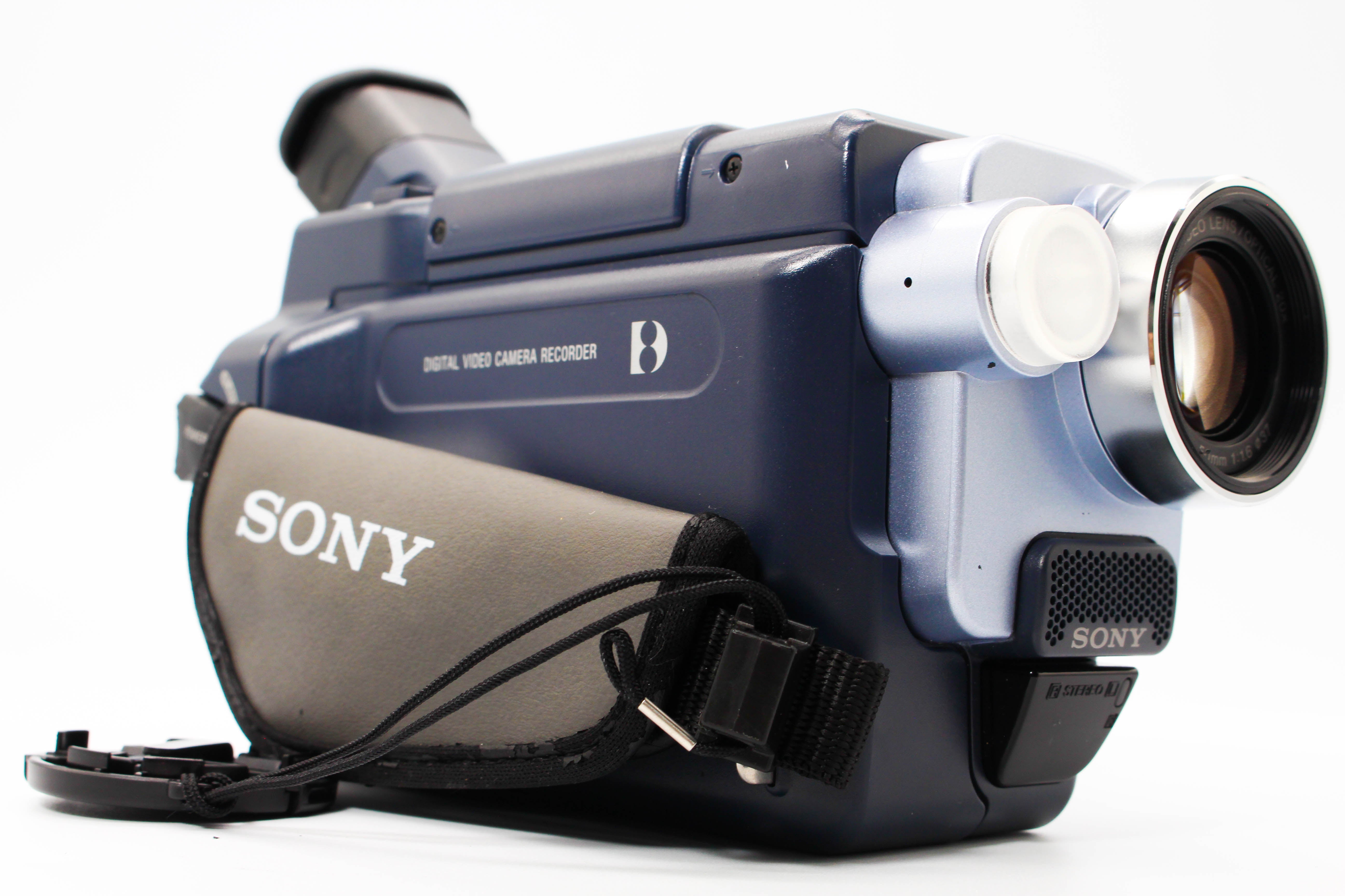 Sony DCR-TRV245E Digital8 Hi8 Video8 Handycam Tape Digital Video Camcorder - Tested Bundle Excellent