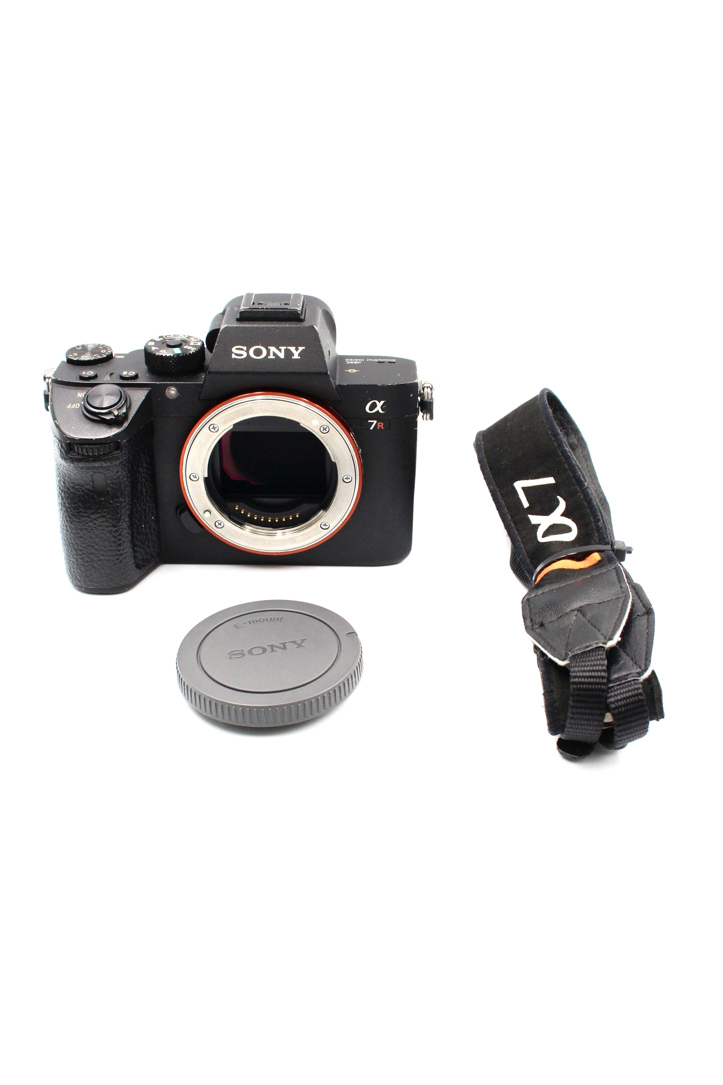 Sony A7R III (ILCE-7RM3) Full Frame Mirrorless Digital Camera Body