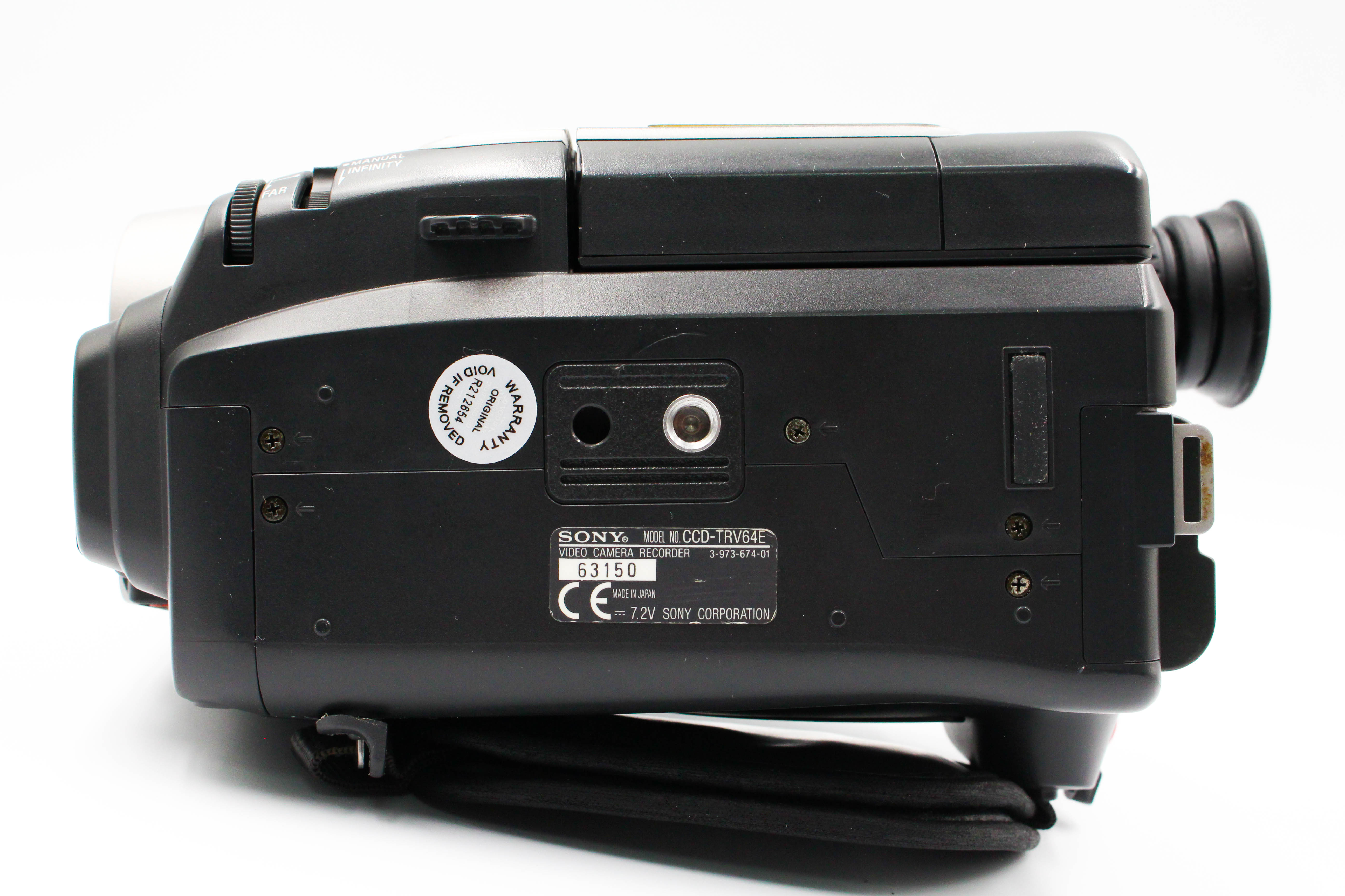 Sony CCD-TRV64E Hi8 Handycam Retro Video Camera Camcorder - Tested Bundle Excellent