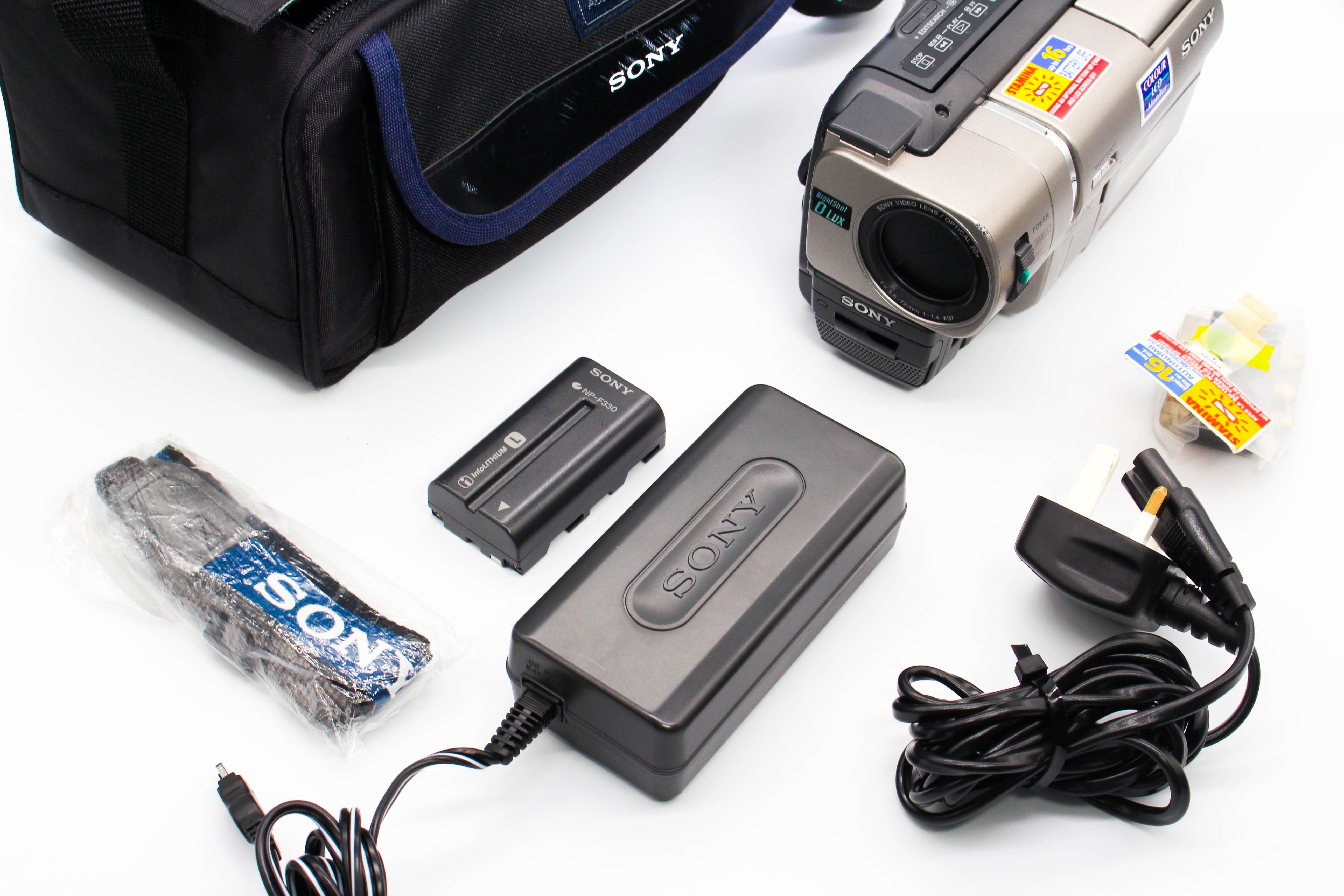 Sony CCD-TRV37E Hi8 Video8 8mm Handycam Camcorder Camera - Tested Bundle Excellent