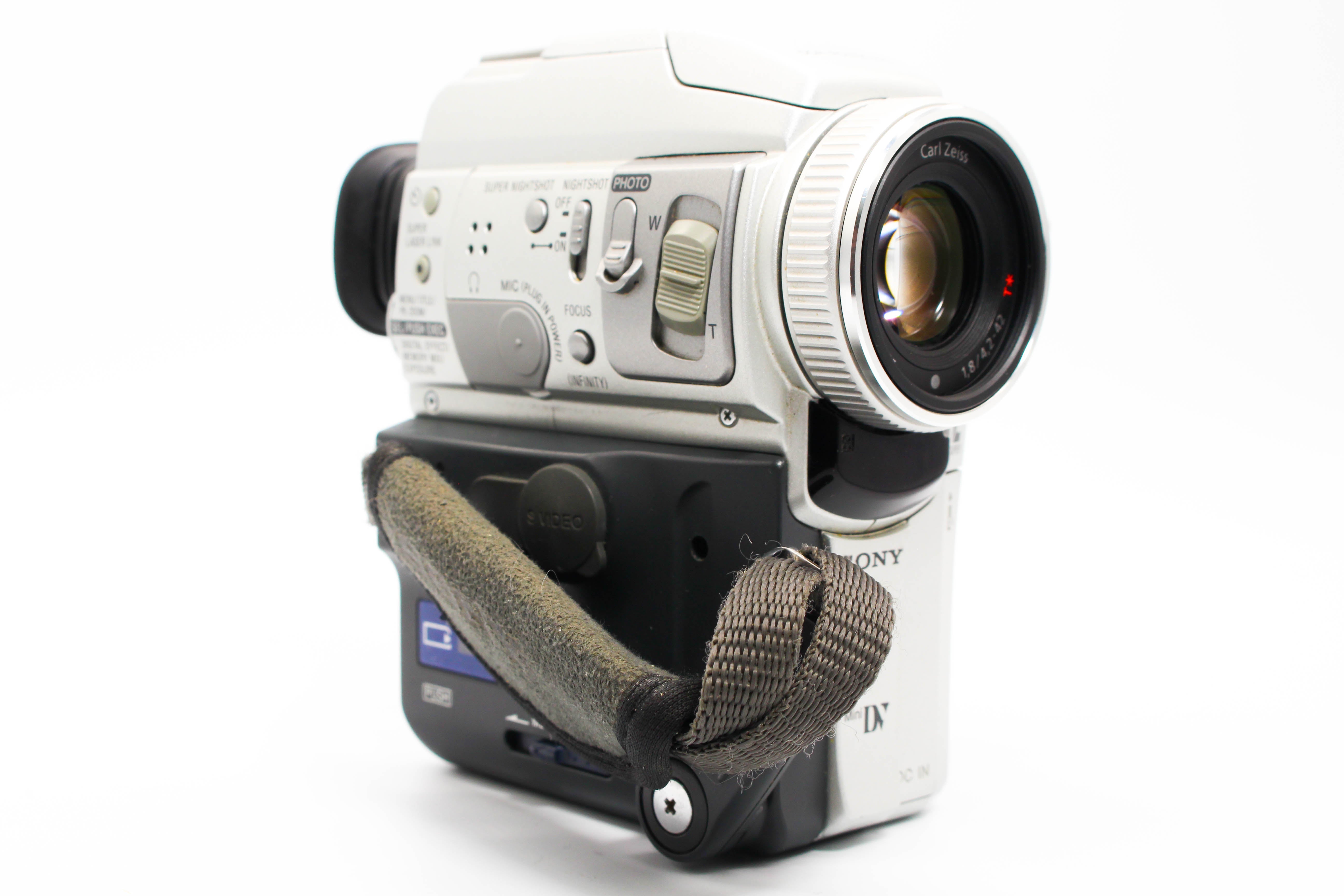Sony DCR-PC110E MiniDV Digital Video Handycam Camcorder - Tested Bundle Excellent