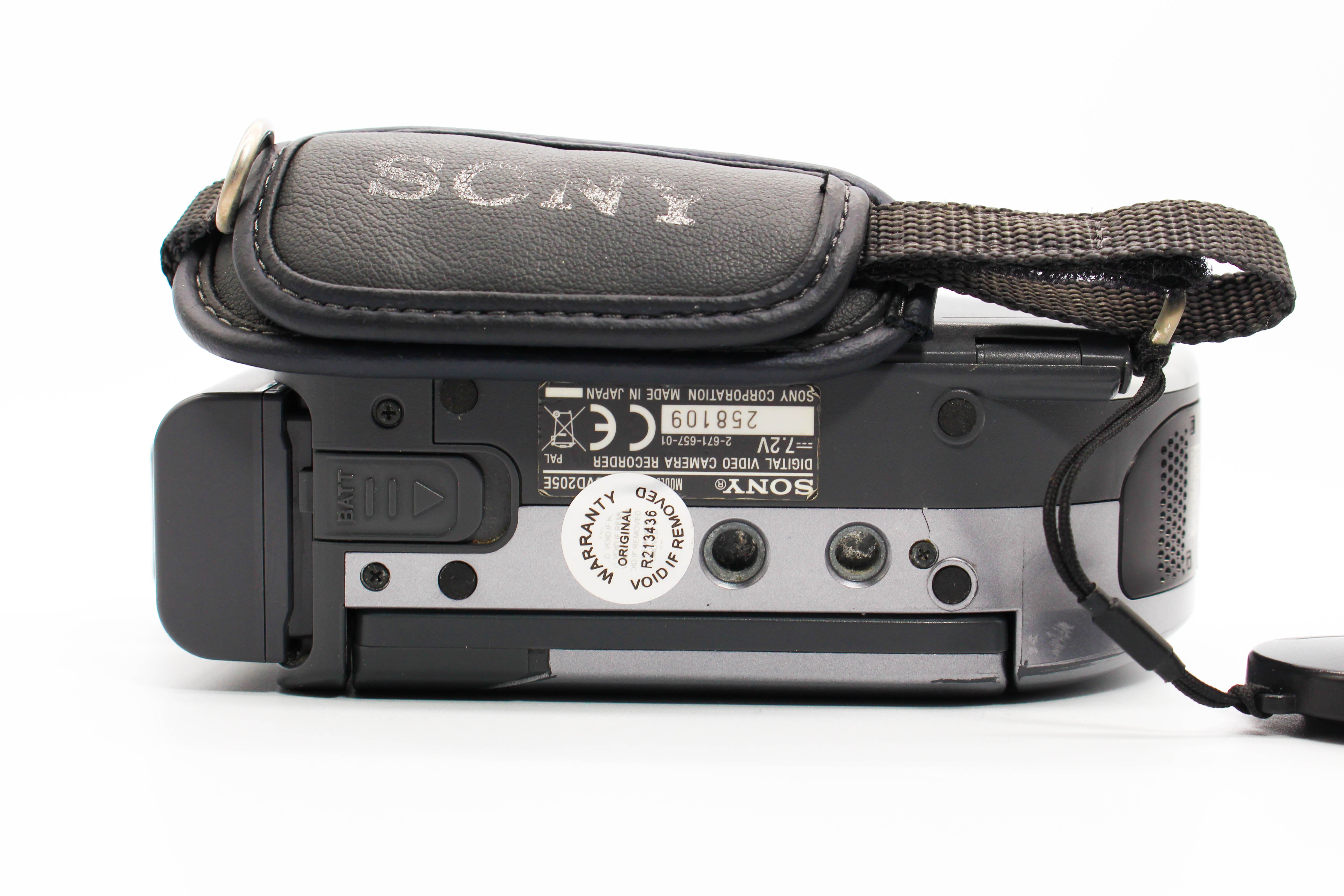 Sony DCR-DVD205E DVD Retro Handycam Camcorder Camera - Tested Bundle Good