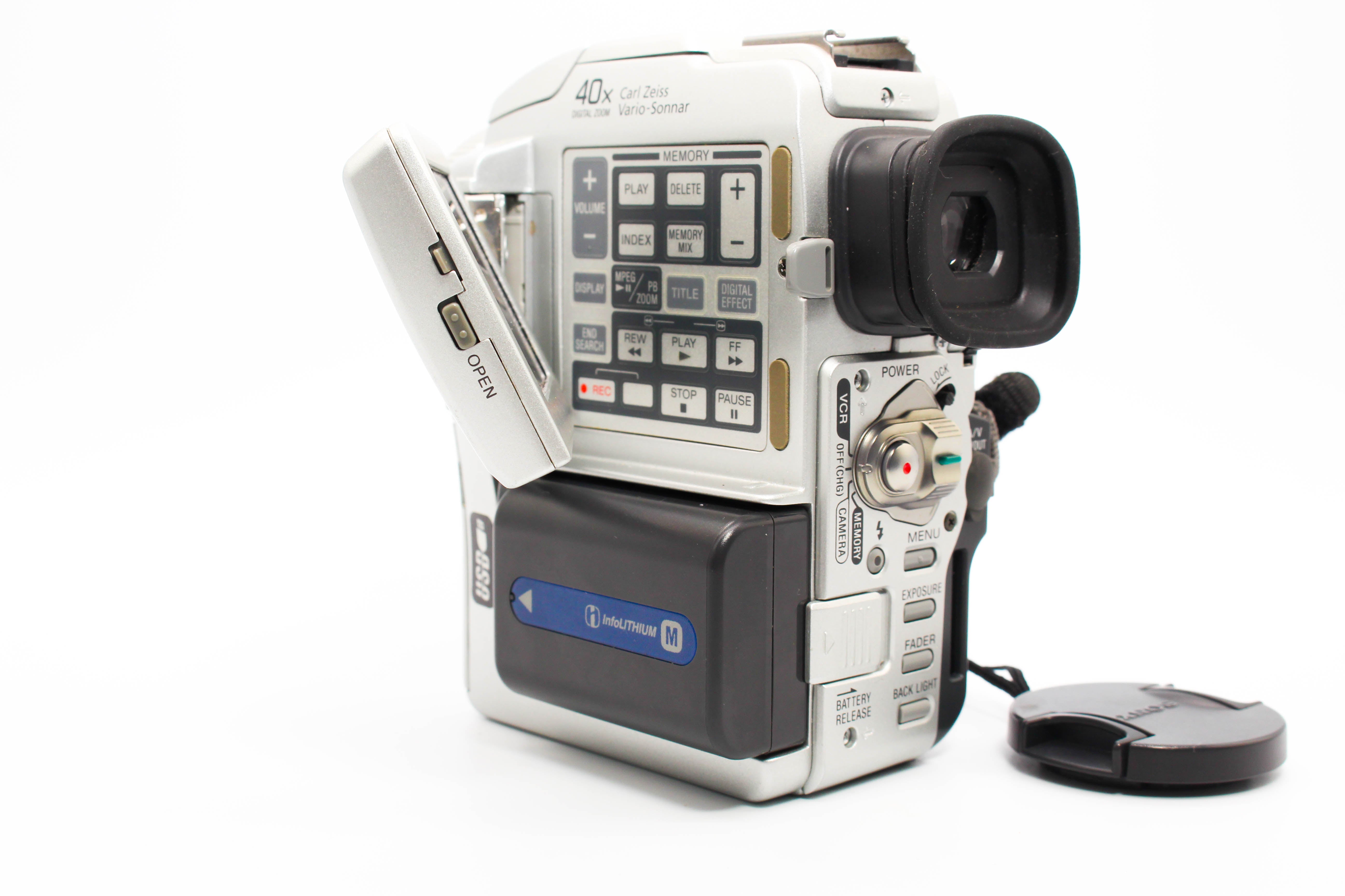 Sony DCR-PC110E MiniDV Video Handycam Camcorder Camera (Read) - Tested Bundle