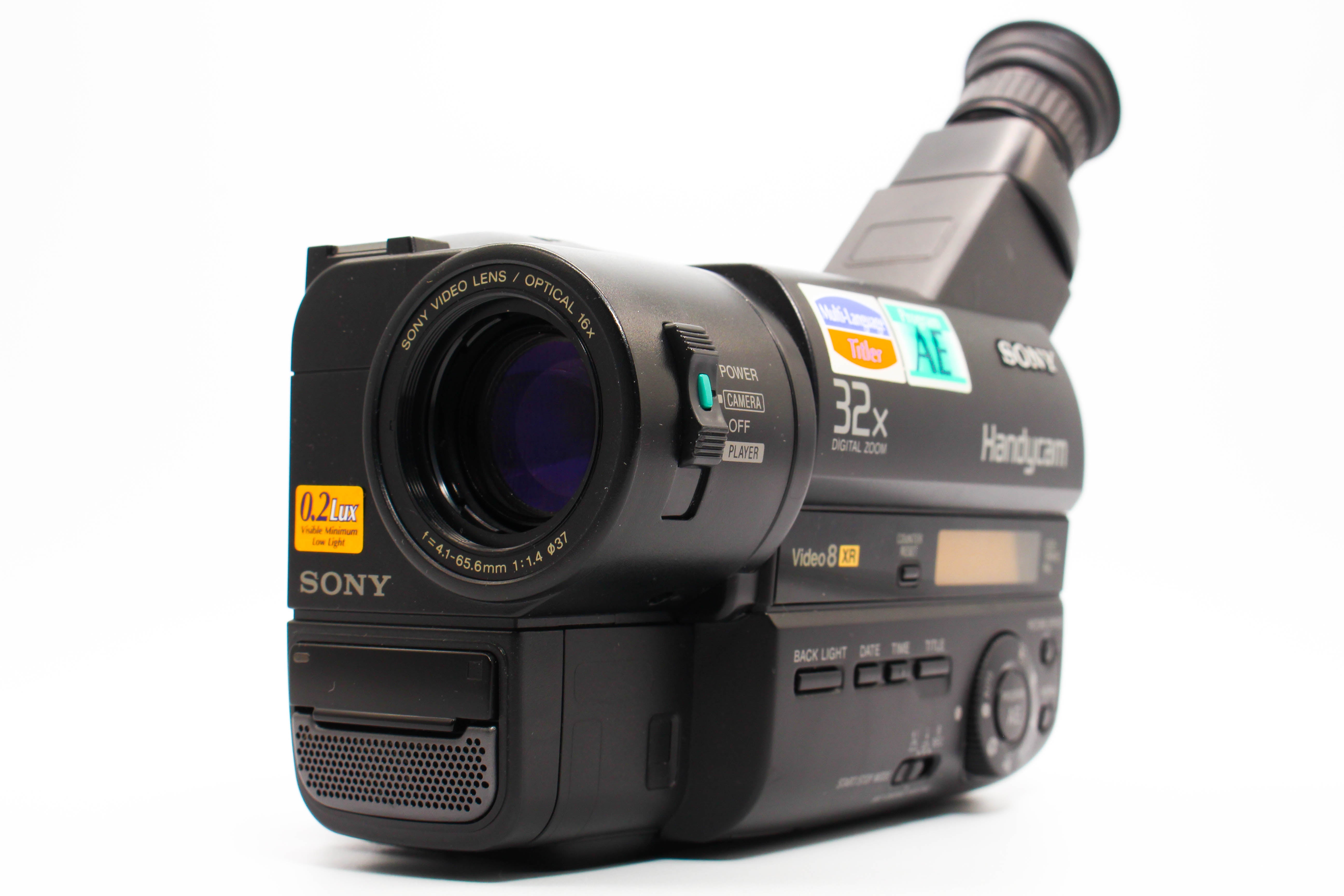 Sony CCD-TR411E Video8 8mm Handycam Camcorder Camera - Tested Bundle Excellent