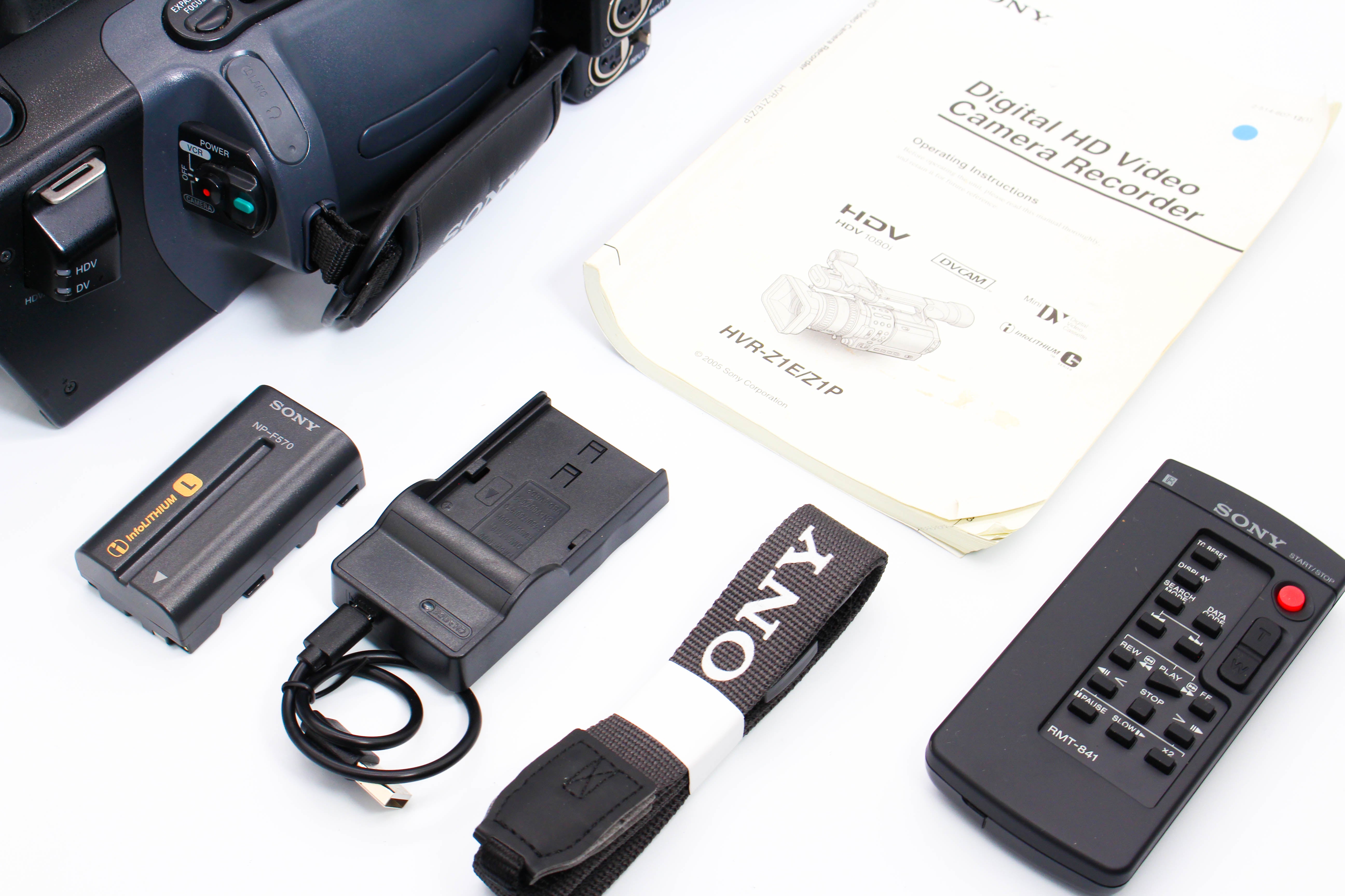 Sony HVR-Z1E MiniDV DVCAM Video Handycam Camcorder Camera - Tested Bundle Excellent