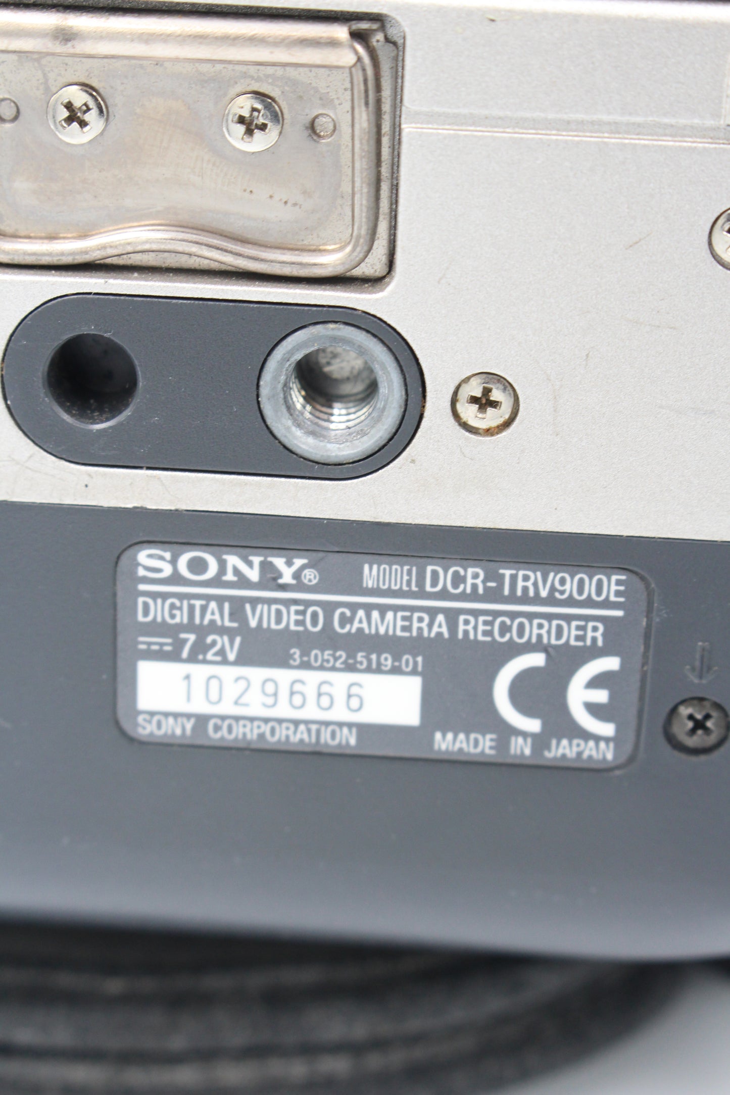 Sony DCR-TRV900E PAL MiniDV Digital Video Camera Camcorder