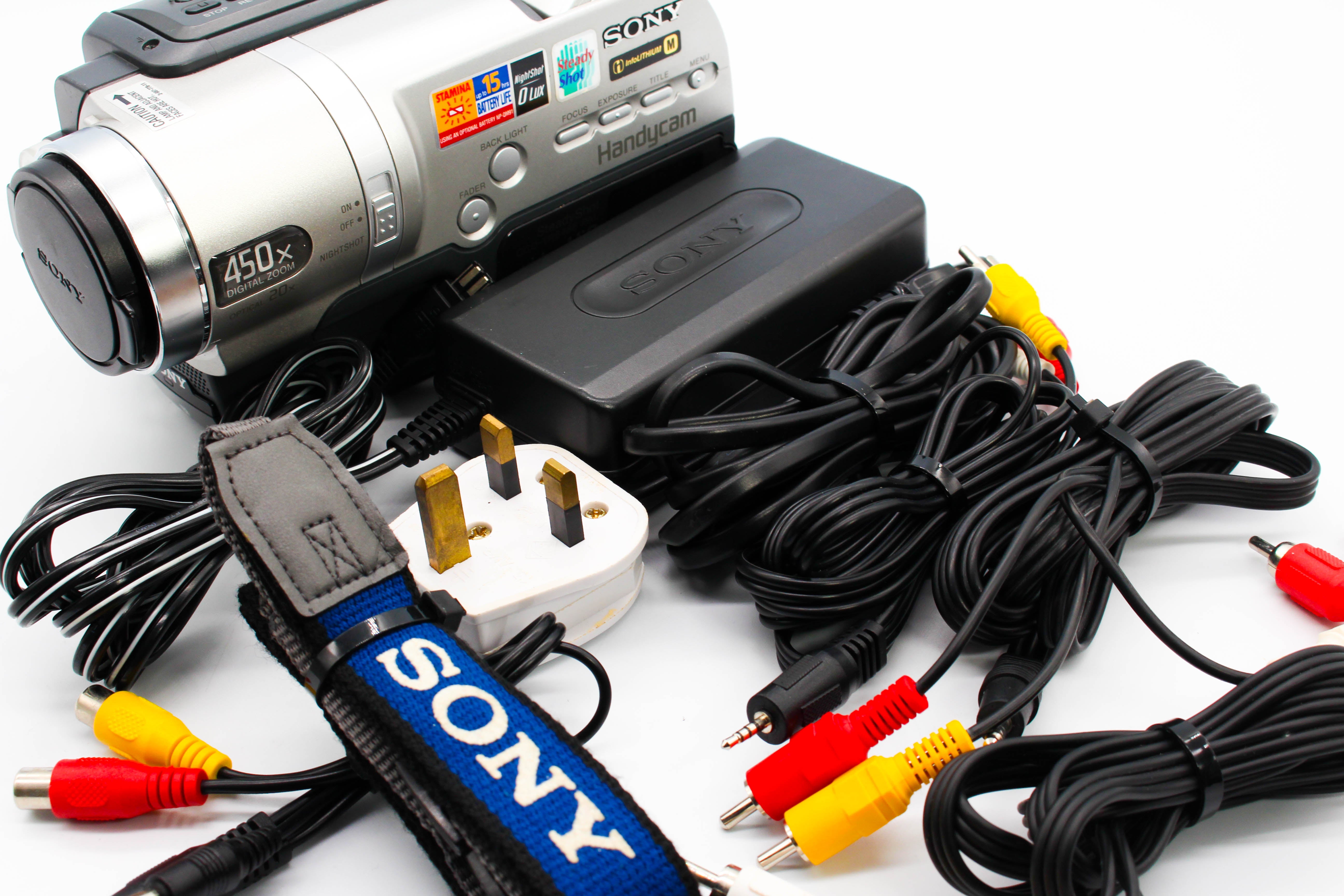 Sony CCD-TRV648E Hi8 Video8 8mm Analog Video Handycam Camera Camcorder - Tested Bundle Excellent