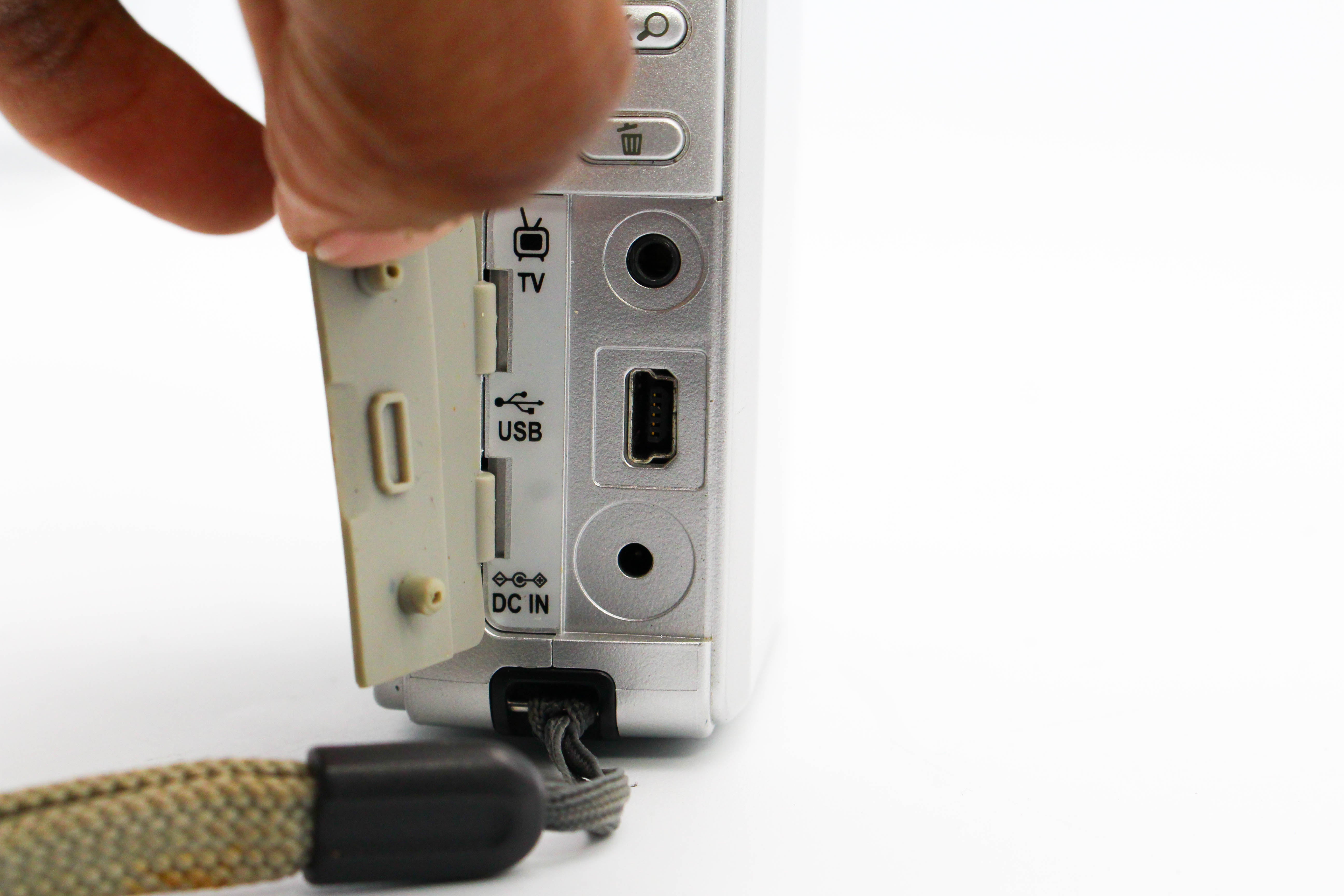 Vivitar DVR-200 SD Card Digital Photo Video Retro Camera Digicam - Tested Bundle